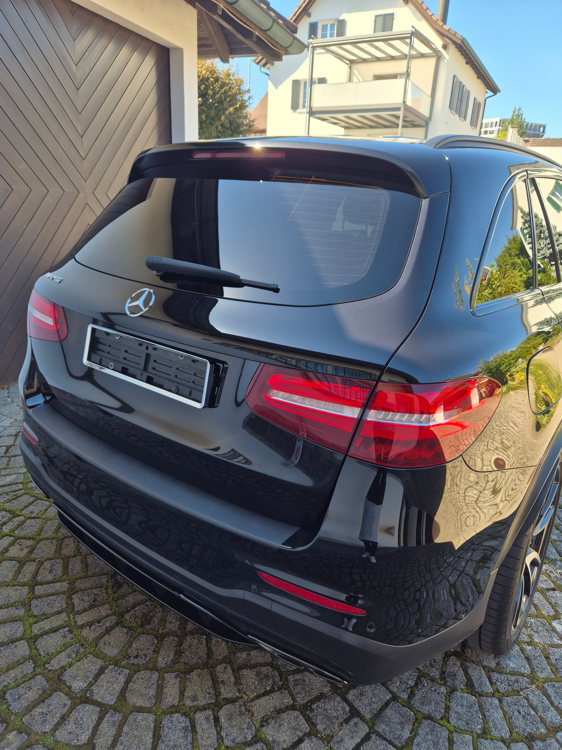 MERCEDES-BENZ GLC 43 AMG 4Matic 9G-Tronic-image-4