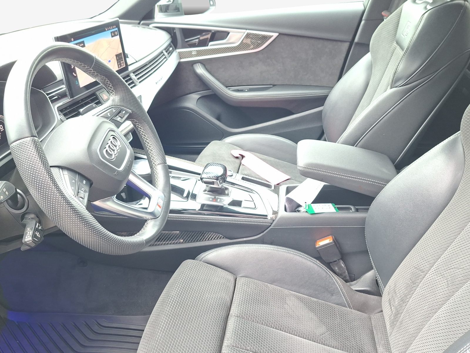 AUDI A4 Avant 40 TDI S line Attraction quattro S-tronic-image-7