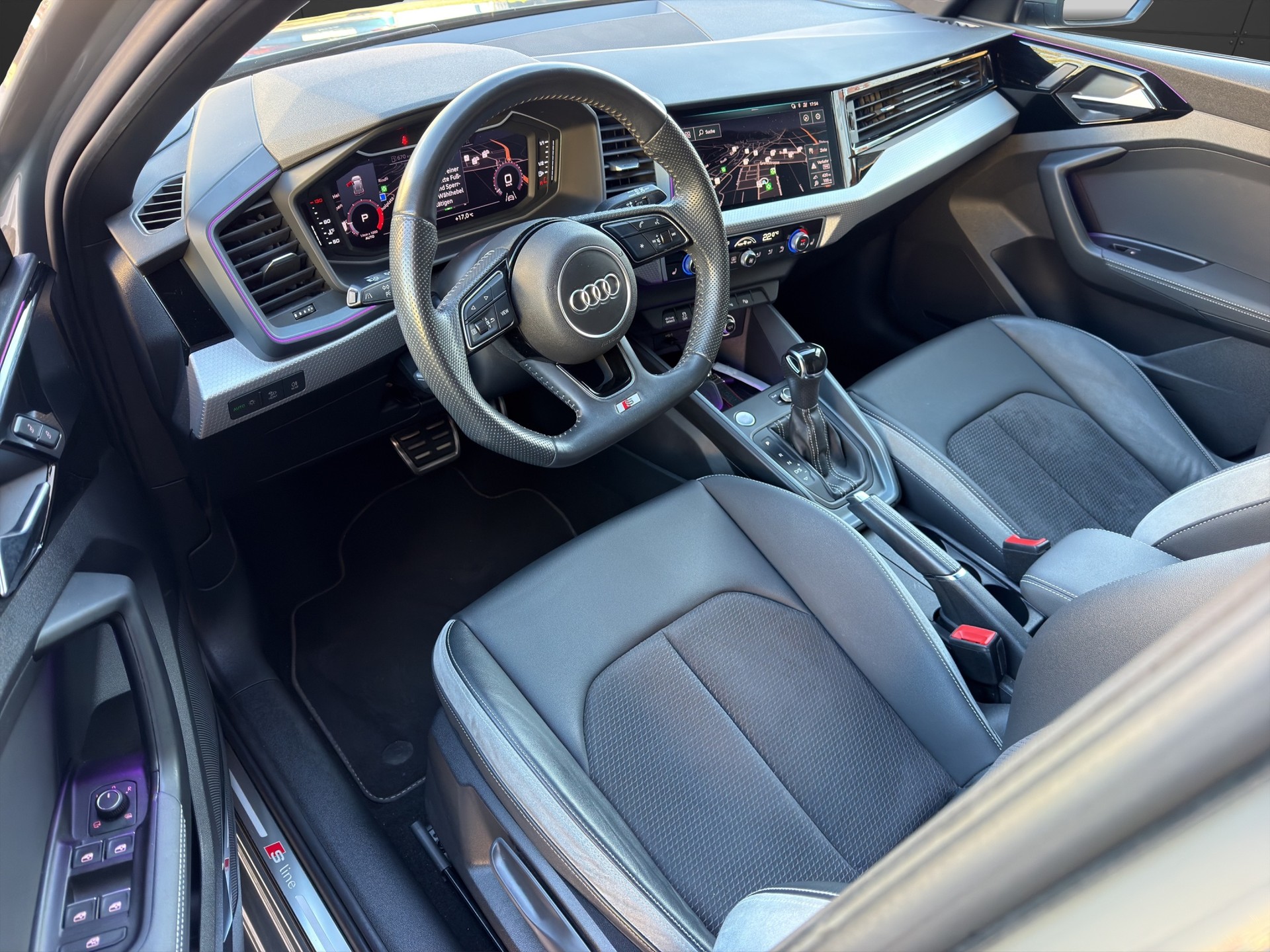 AUDI A1 Sportback 30 TFSI S Line S-tronic Frisch MFK-image-13