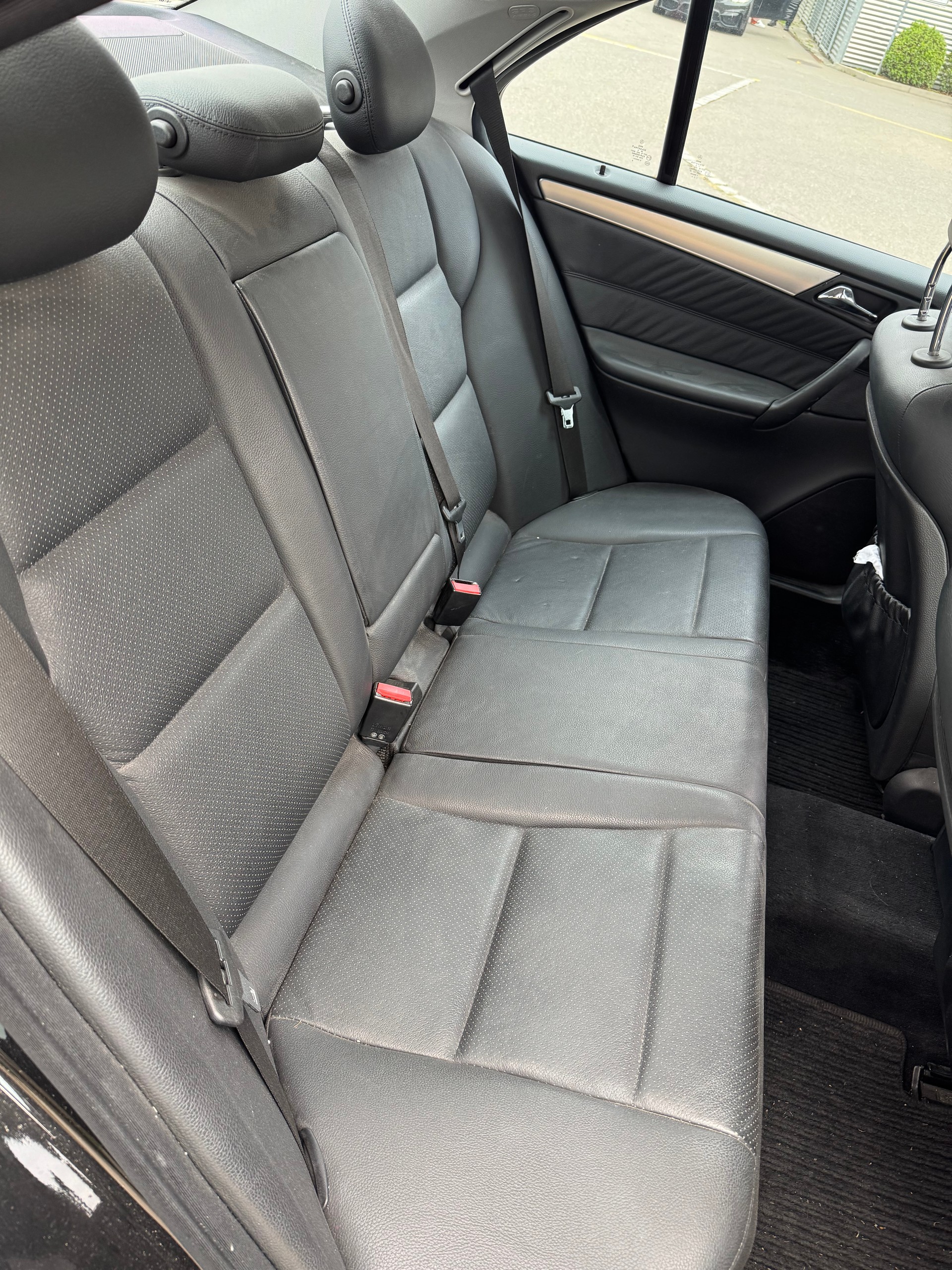MERCEDES-BENZ C 270 CDI Avantgarde-image-9