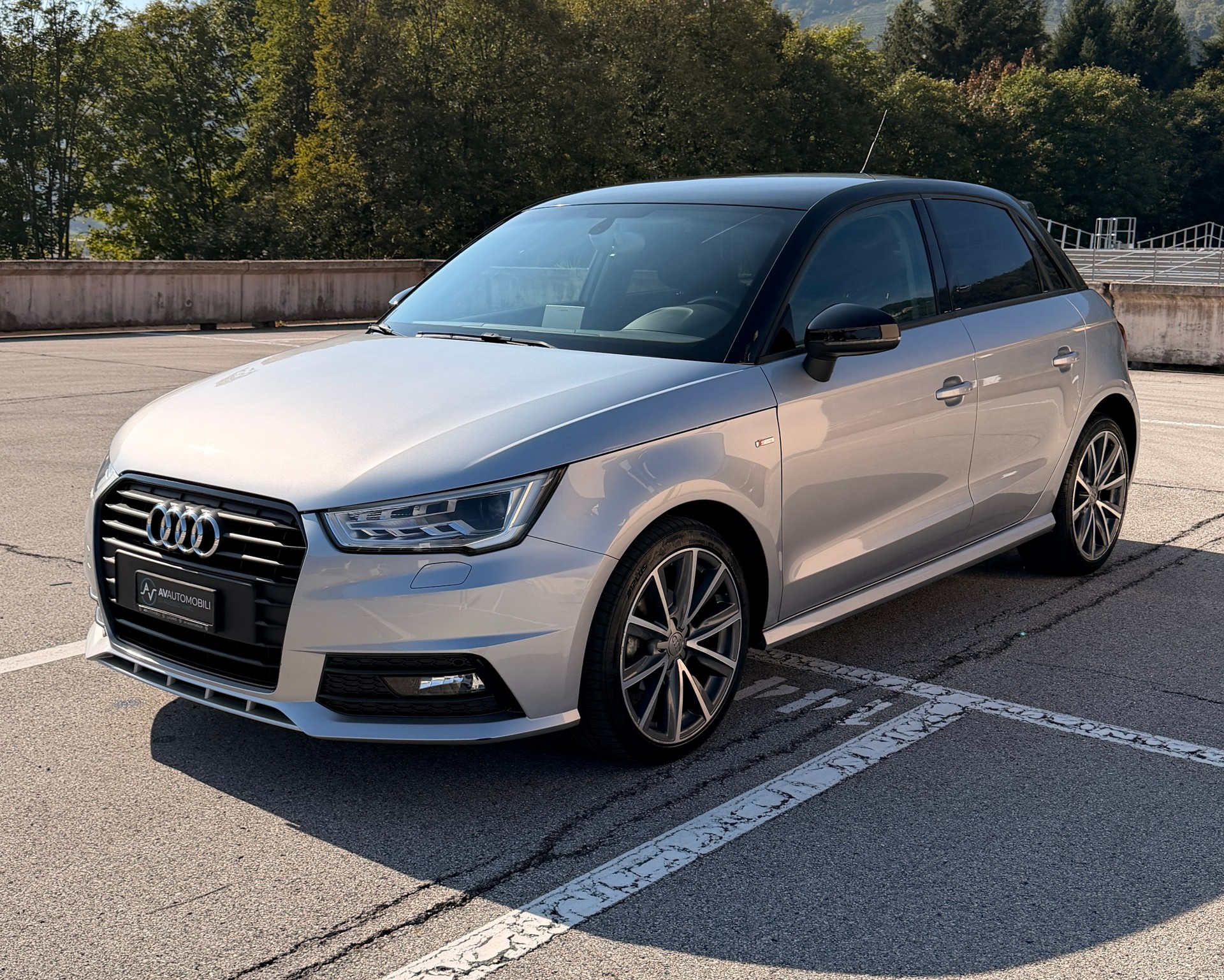 AUDI A1 Sportback 1.0 TFSI Sport S-tronic-image-1