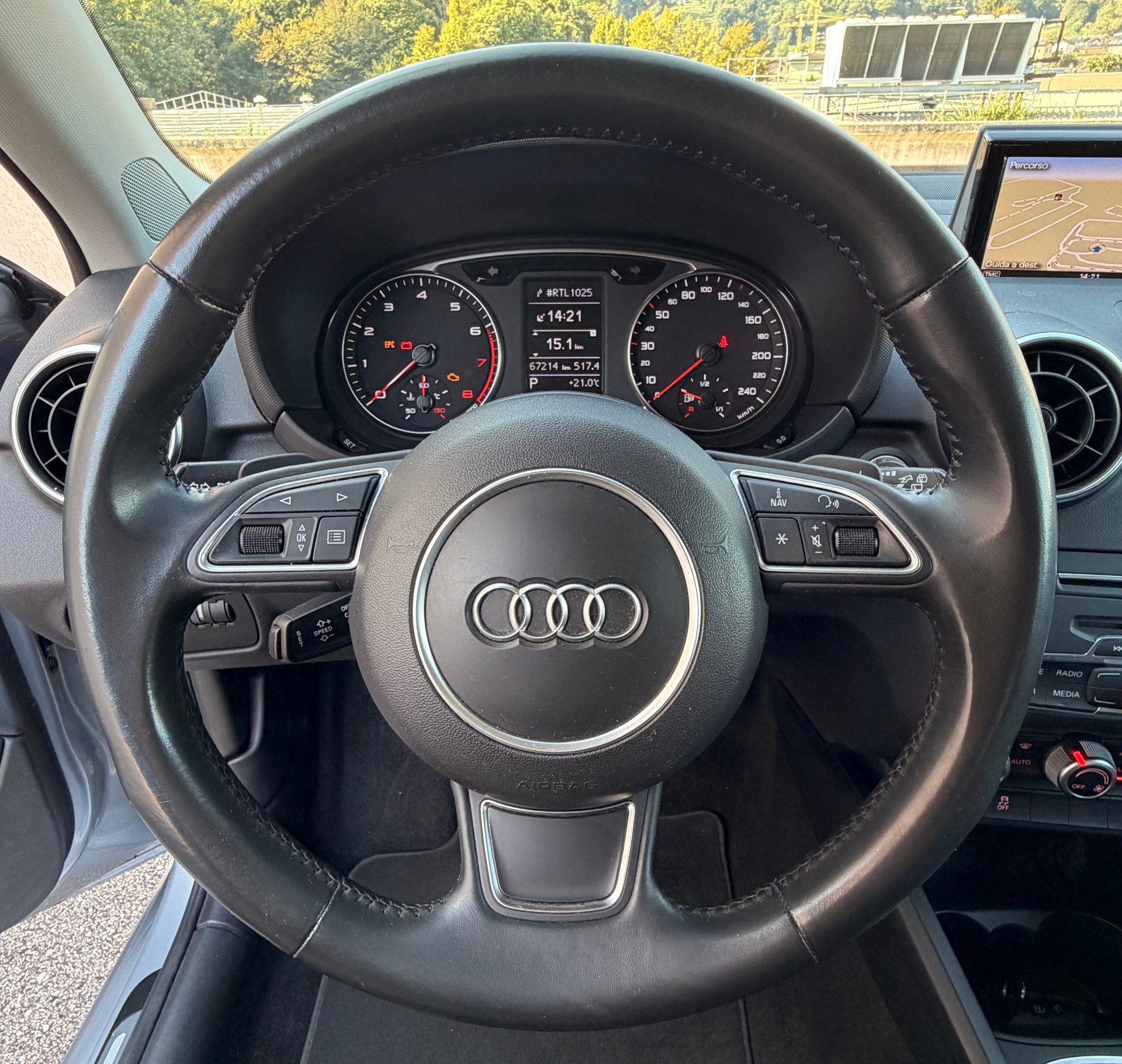 AUDI A1 Sportback 1.0 TFSI Sport S-tronic-image-12