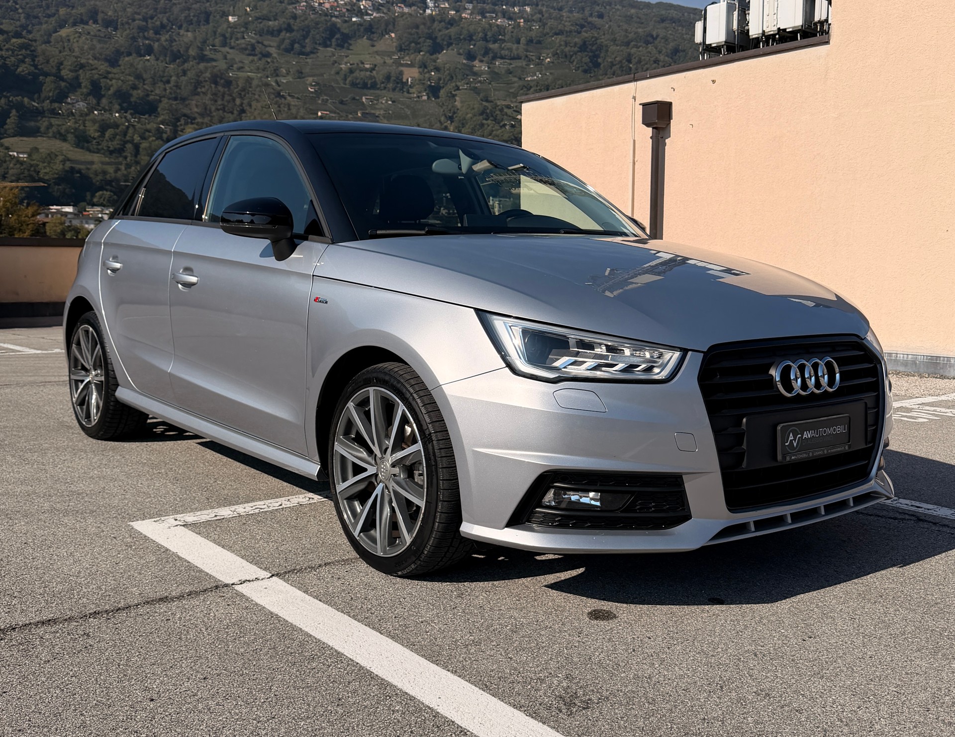 AUDI A1 Sportback 1.0 TFSI Sport S-tronic-image-0