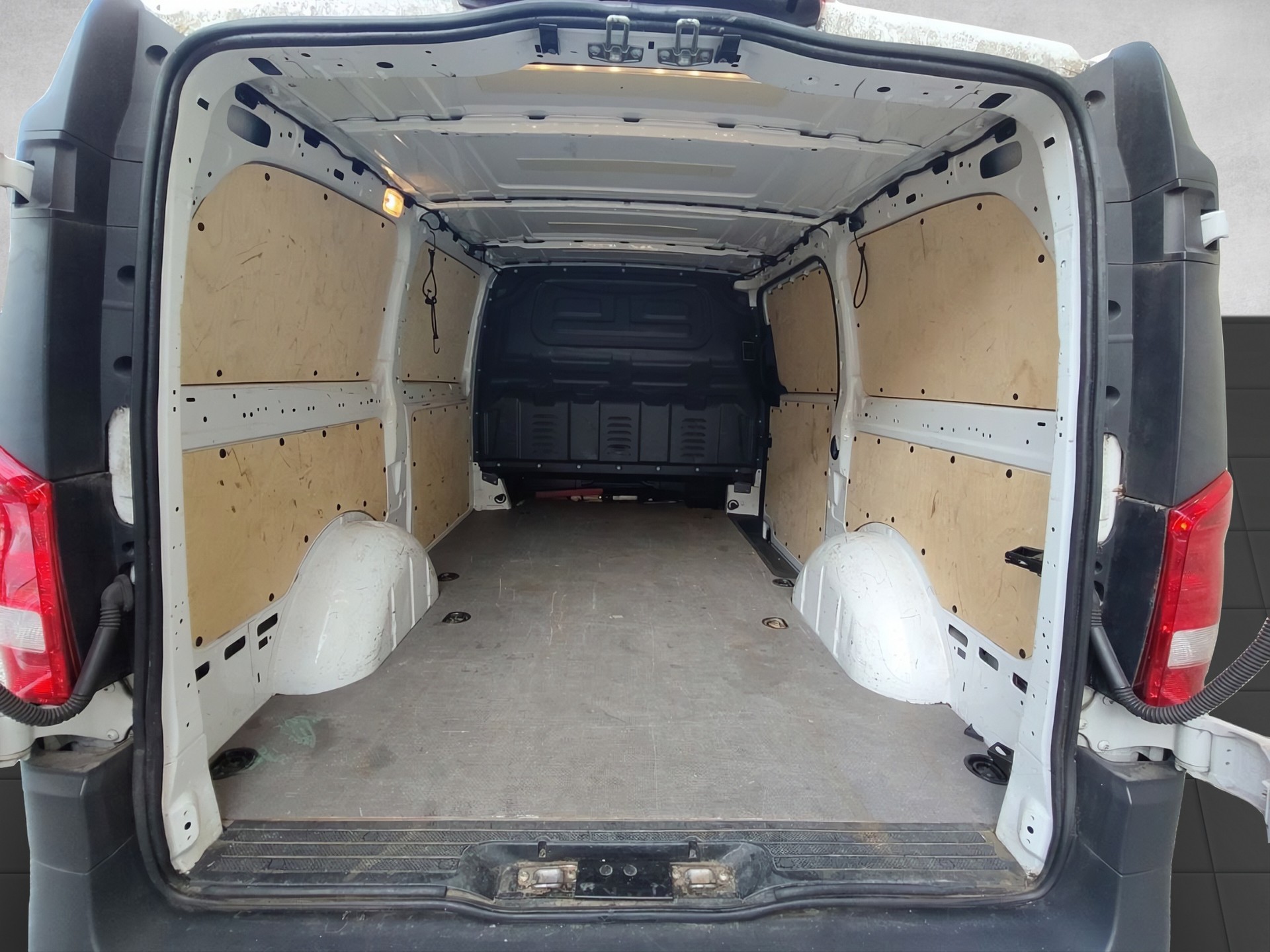 MERCEDES-BENZ Vito 114 CDI Lang 7G-Tronic-image-10