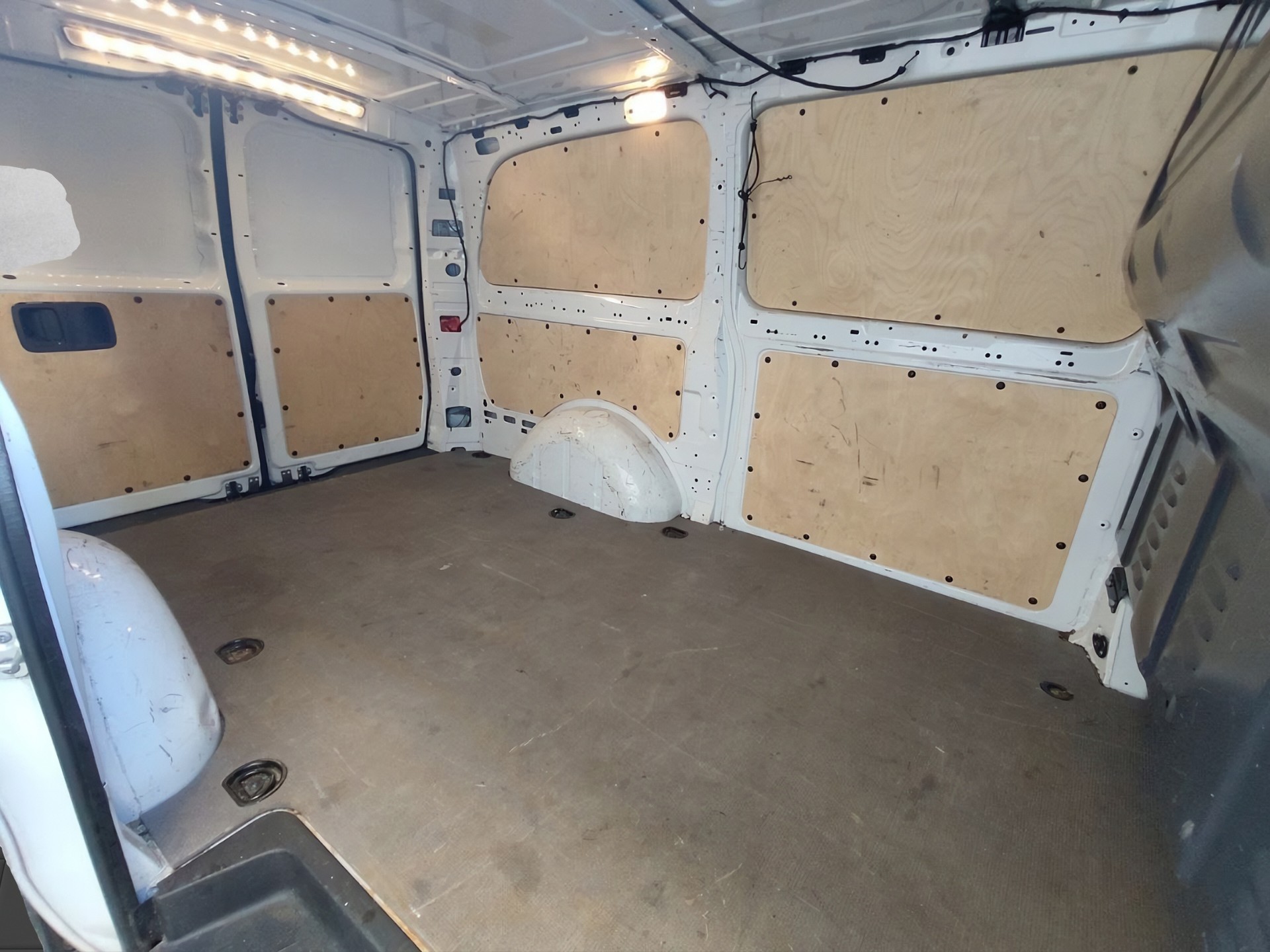 MERCEDES-BENZ Vito 114 CDI Lang 7G-Tronic-image-9