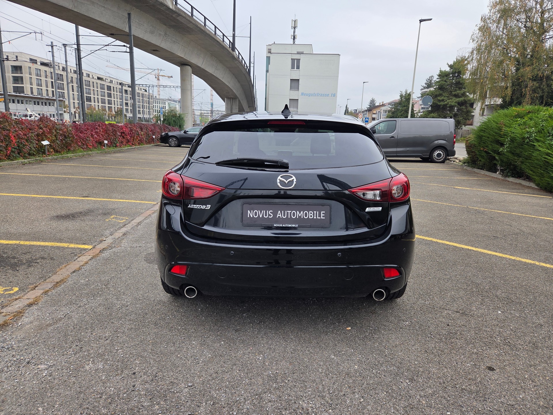 MAZDA 3 2.2 16V CD Ambition Plus-image-4