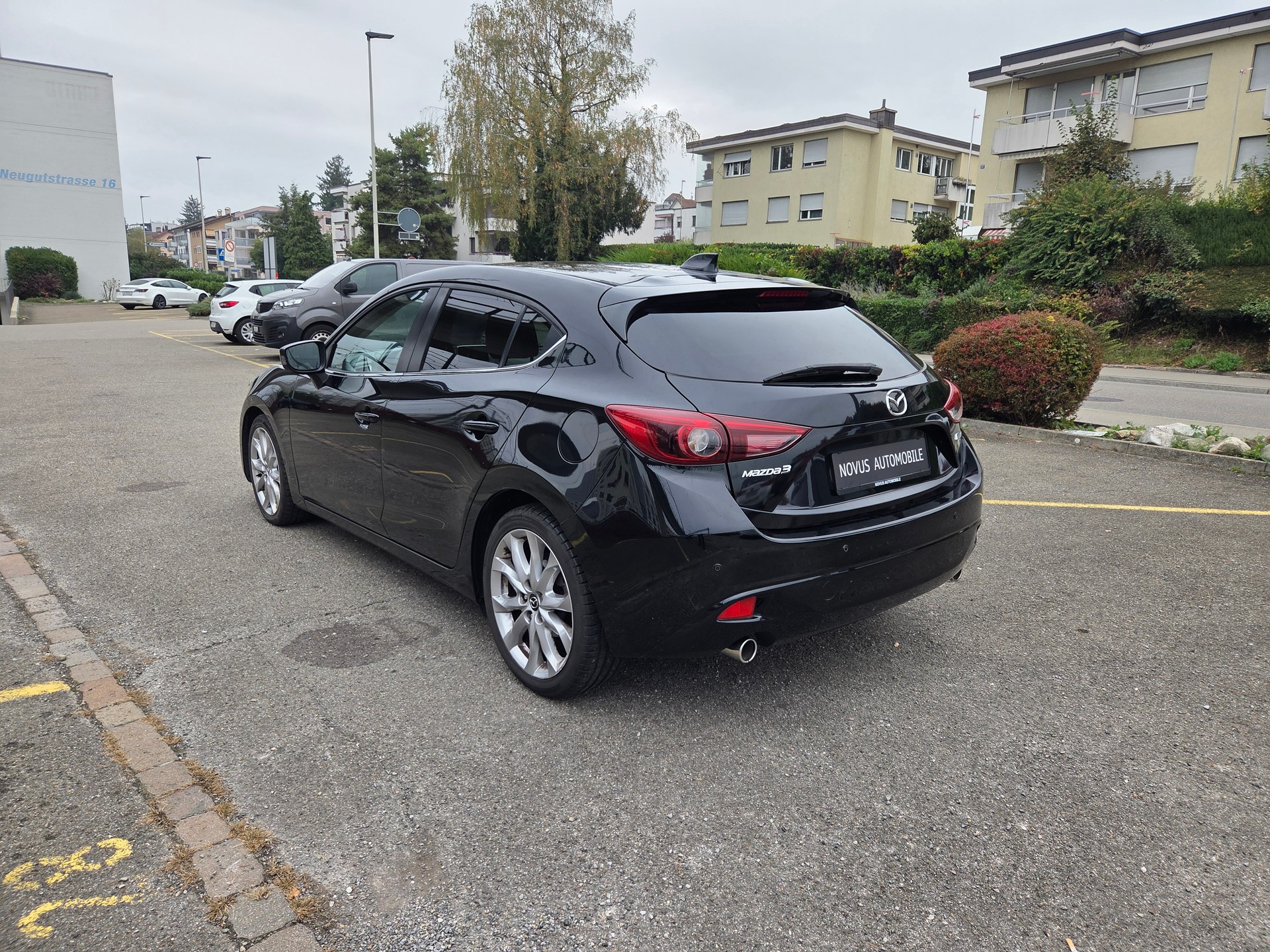 MAZDA 3 2.2 16V CD Ambition Plus-showroom-element-3