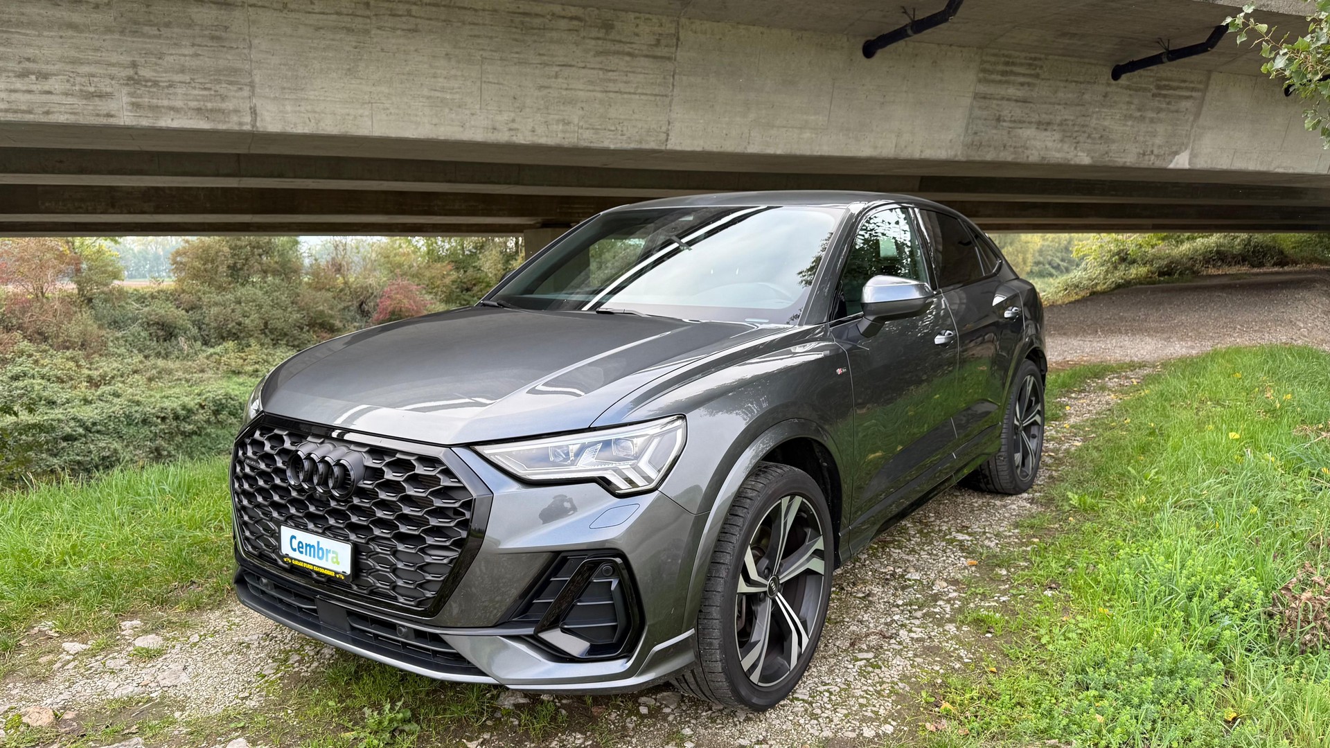 AUDI Q3 Sportback 45 TFSI S line quattro S-tronic-image-3