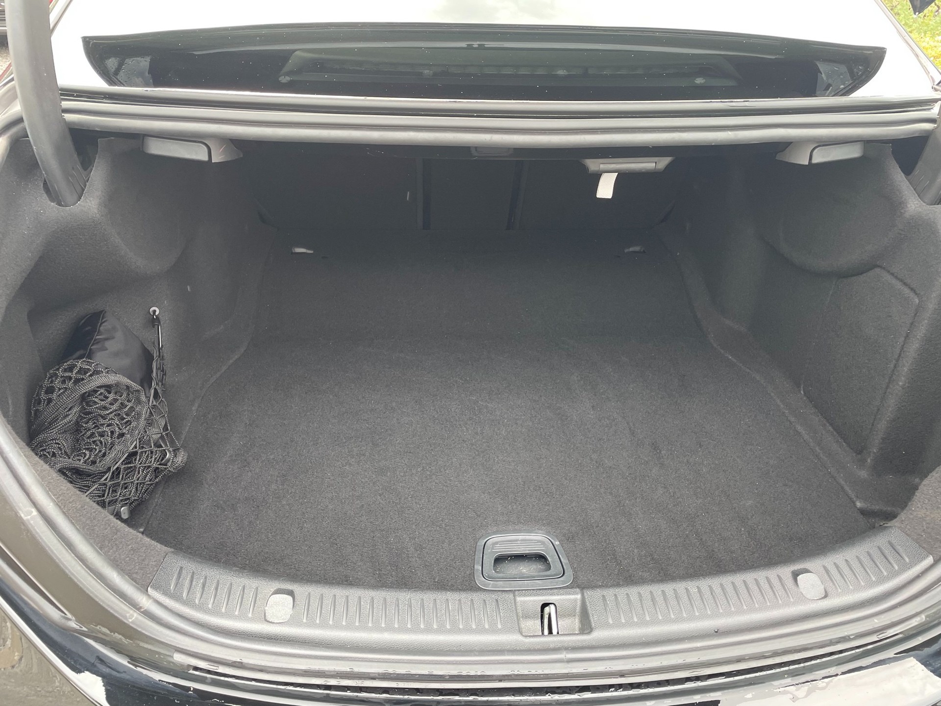 MERCEDES-BENZ E 350 d AMG Line 9G-Tronic-image-11