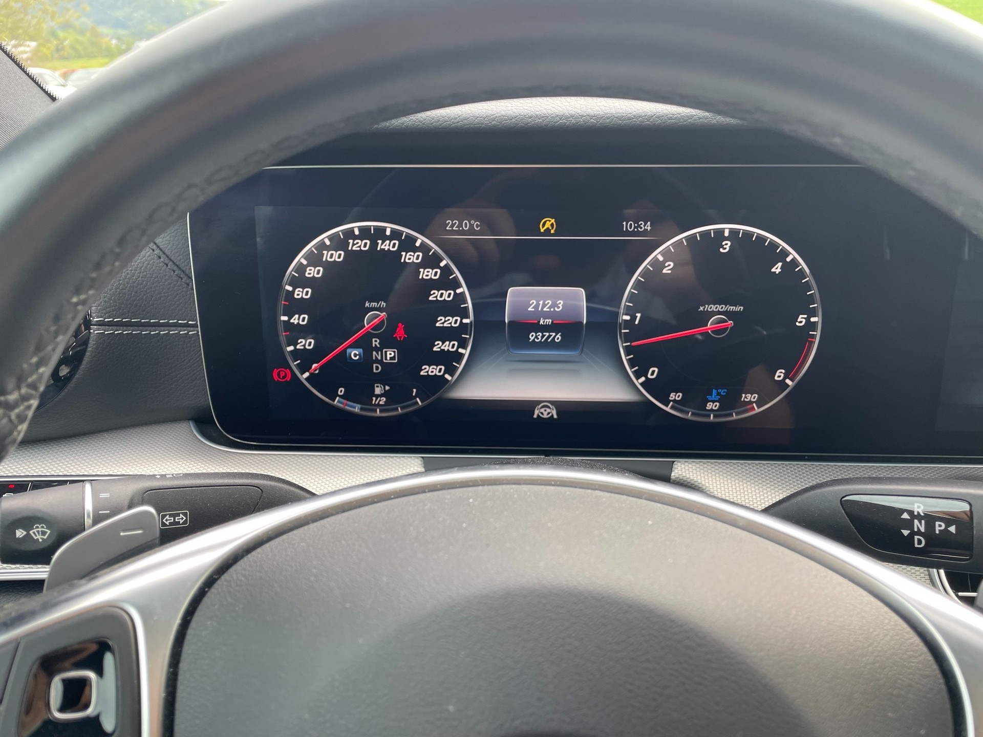 MERCEDES-BENZ E 350 d AMG Line 9G-Tronic-image-3
