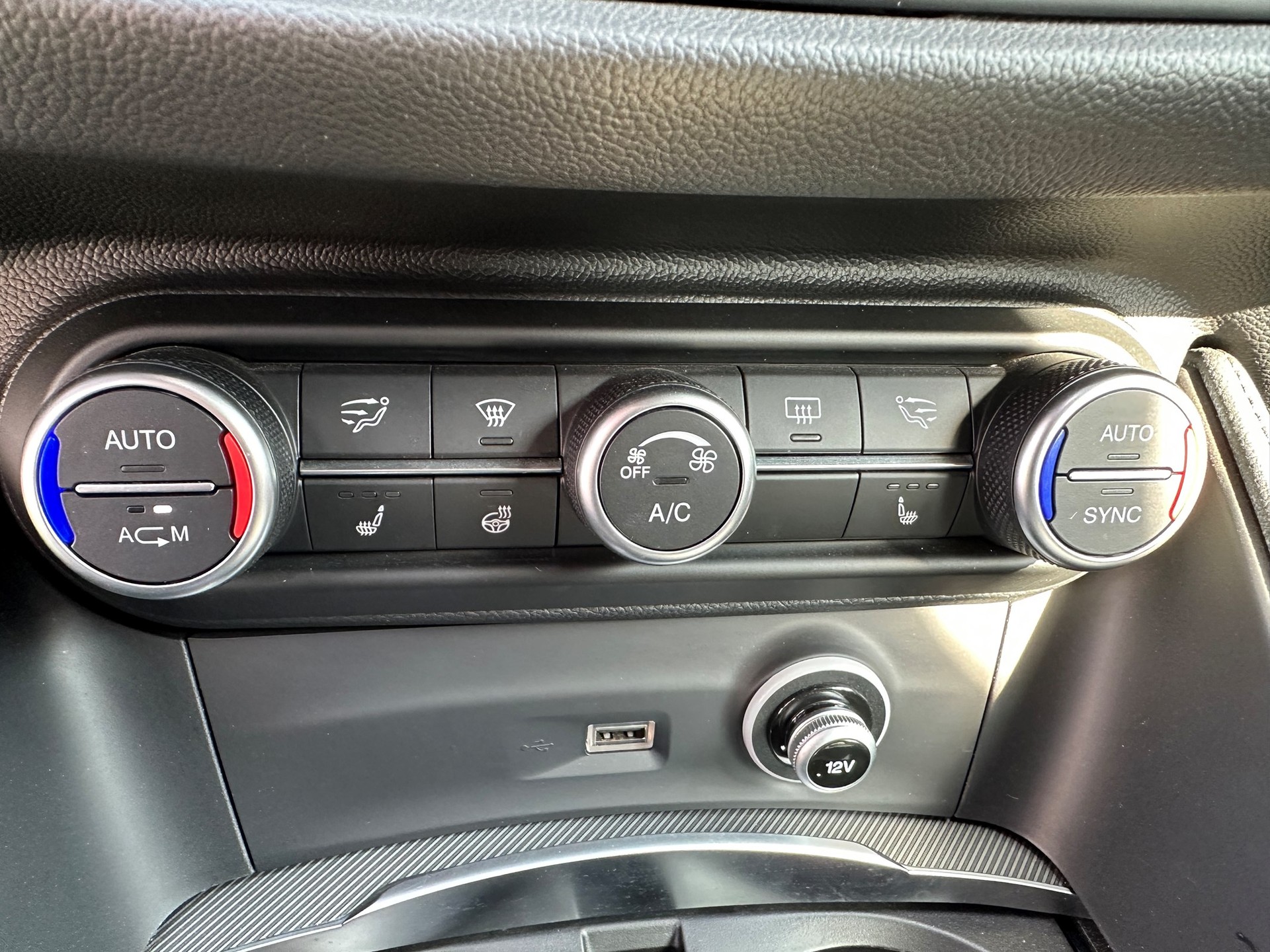 ALFA ROMEO Stelvio 2.2 JTDM Executive Q4 Automatic-image-9
