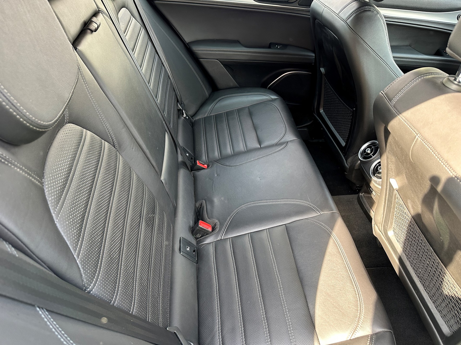 ALFA ROMEO Stelvio 2.2 JTDM Executive Q4 Automatic-image-12
