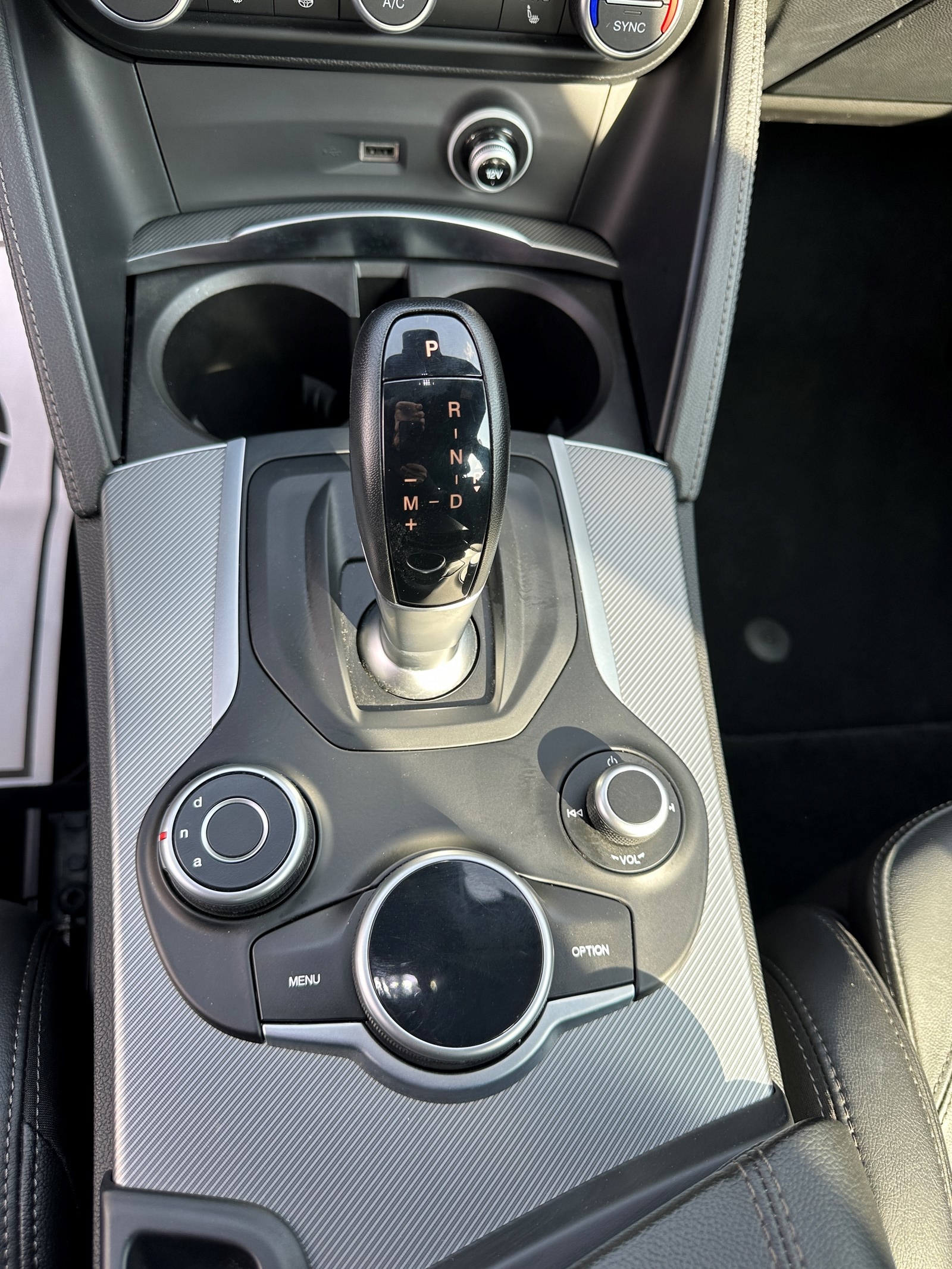 ALFA ROMEO Stelvio 2.2 JTDM Executive Q4 Automatic-image-10