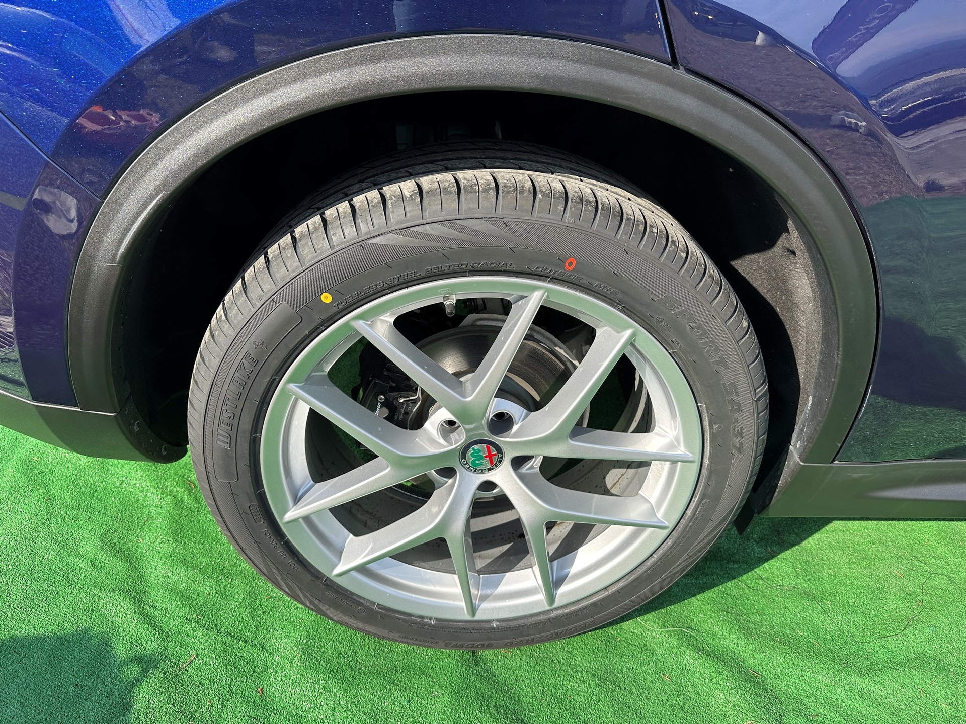 ALFA ROMEO Stelvio 2.2 JTDM Executive Q4 Automatic-image-3