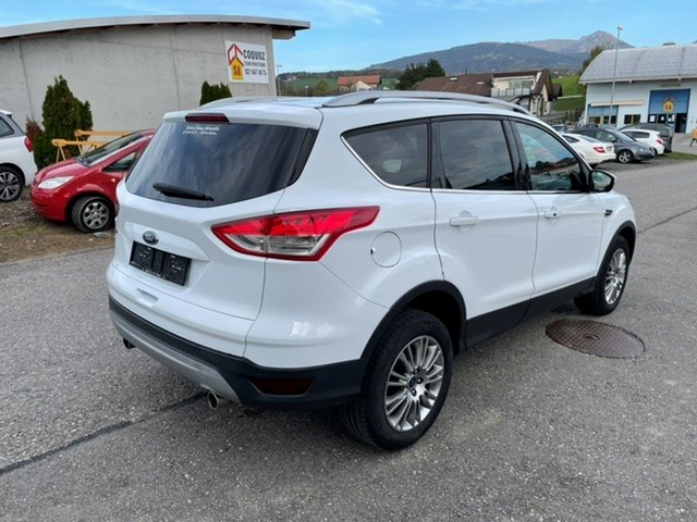 FORD Kuga 2.0 TDCi Titanium 4WD PowerShift-image-3