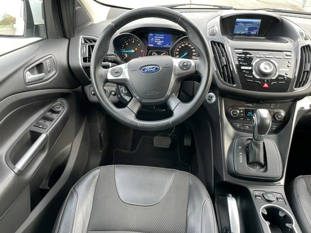 FORD Kuga 2.0 TDCi Titanium 4WD PowerShift-image-5
