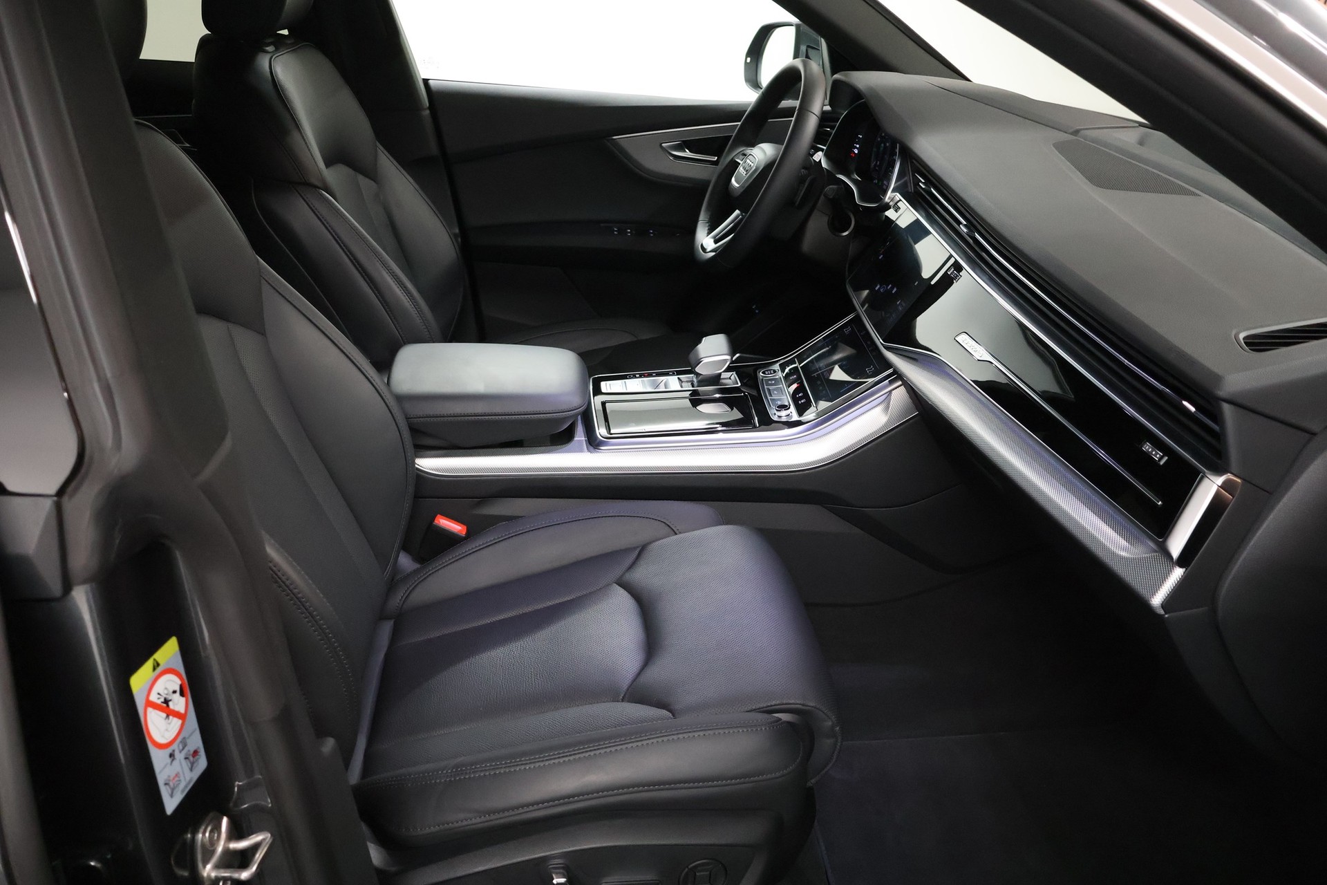 AUDI Q8 55 TFSI e quattro PHEV tiptronic-image-13