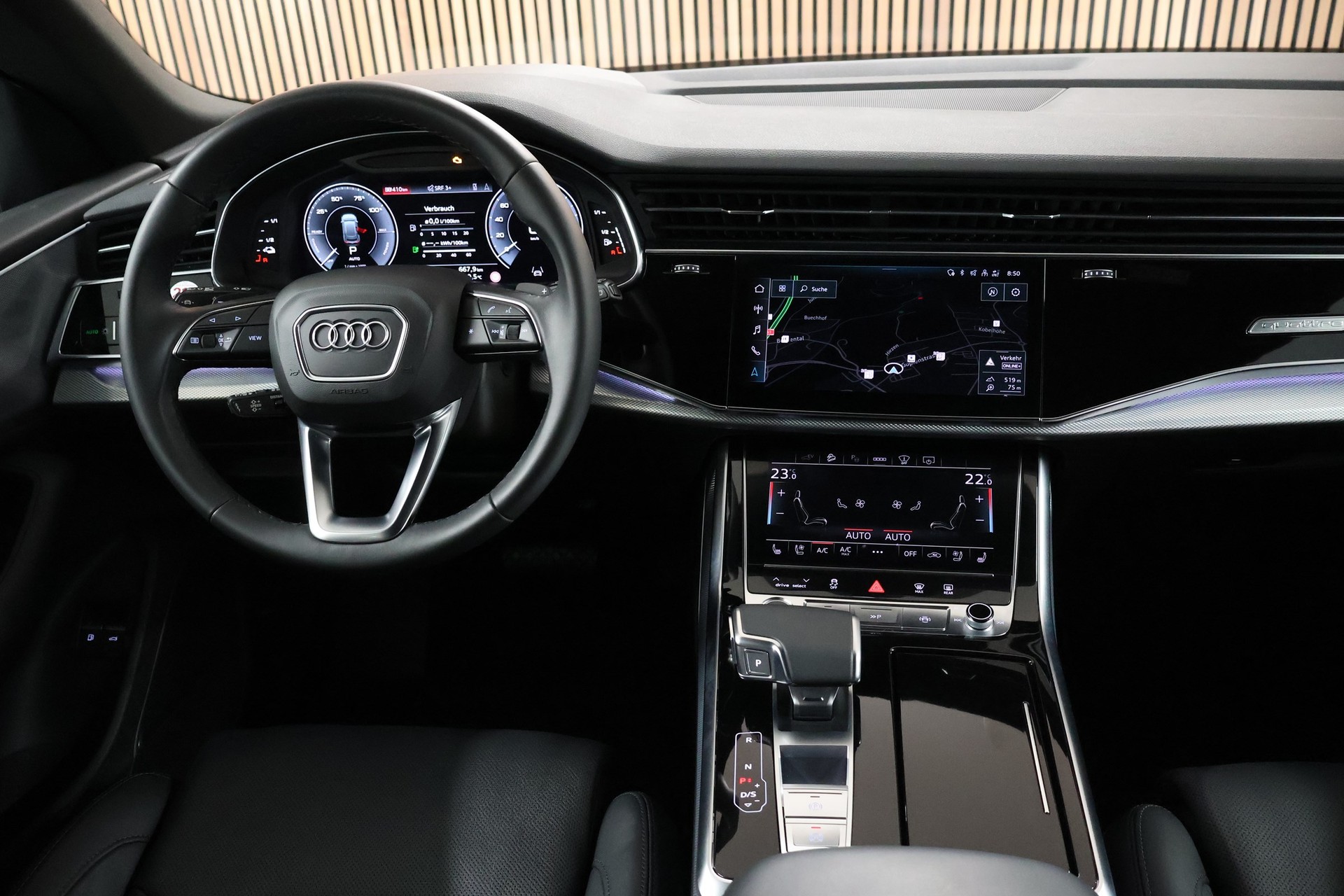 AUDI Q8 55 TFSI e quattro PHEV tiptronic-image-15