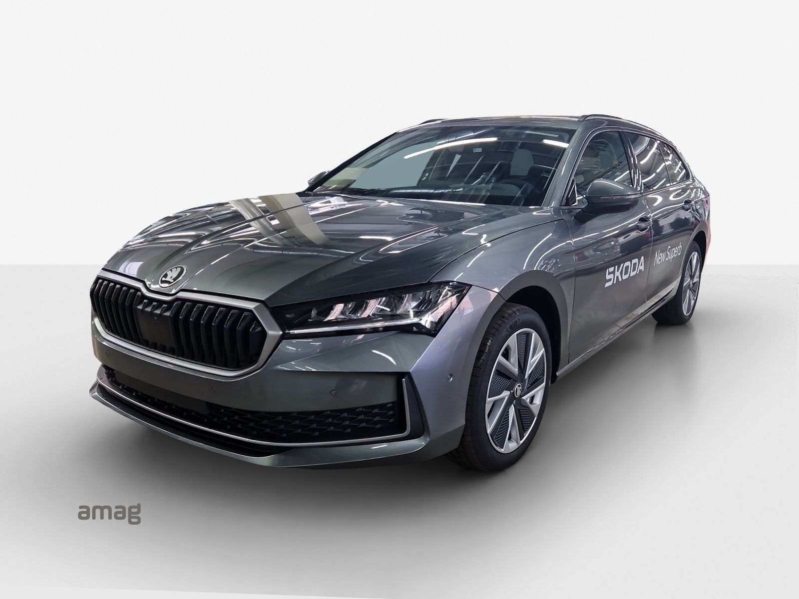 SKODA Superb Combi 2.0 TDi Selection 4x4 DSG-image-0