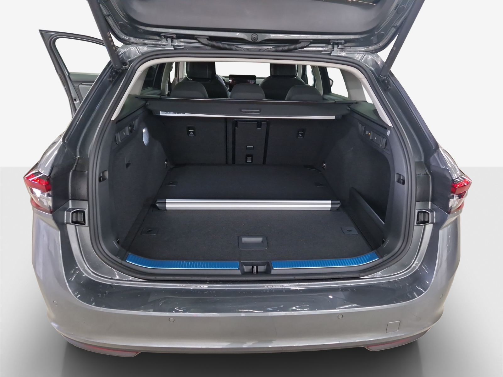 SKODA Superb Combi 2.0 TDi Selection 4x4 DSG-image-9