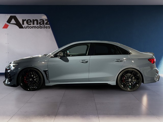 AUDI LA VOITURE COMPACTE HAUT DE GAMME ULTIME - LIMITED ABT RS3-R DISPOSE DE 500 CH ET D’UN ENSEMBLE AÉRODYNAMIQUE EN CARBONE-image-1