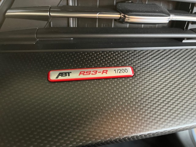 AUDI LA VOITURE COMPACTE HAUT DE GAMME ULTIME - LIMITED ABT RS3-R DISPOSE DE 500 CH ET D’UN ENSEMBLE AÉRODYNAMIQUE EN CARBONE-image-21