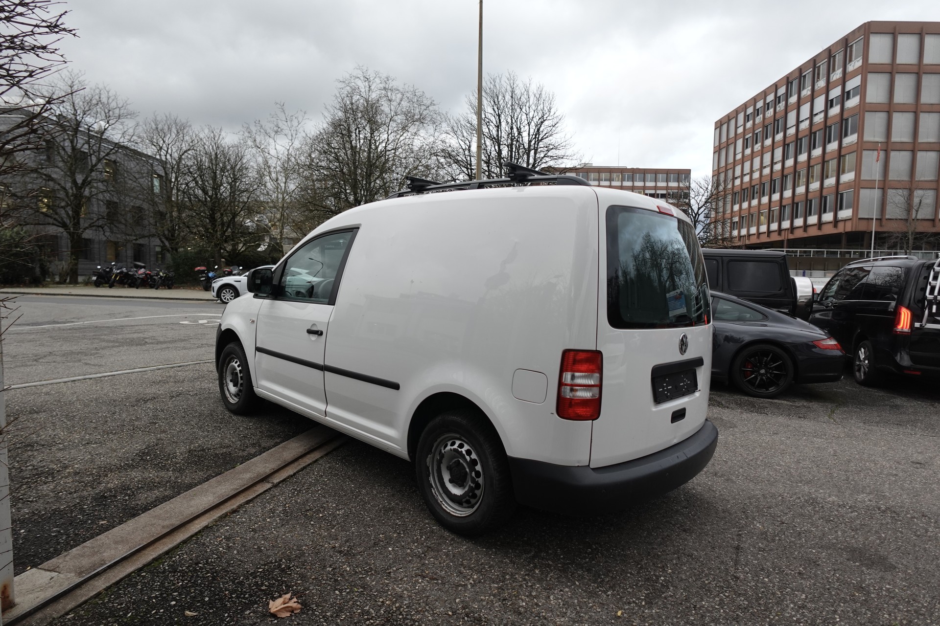 VW Caddy 1.6 TDI-image-4