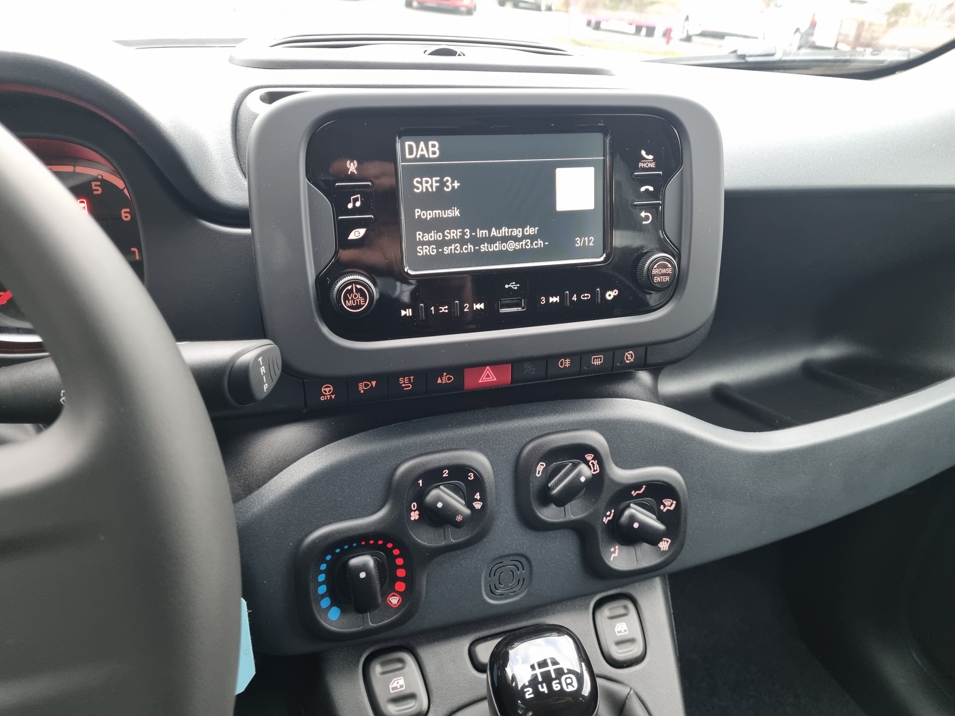 FIAT Panda 1.0 MHEV Cult-image-12
