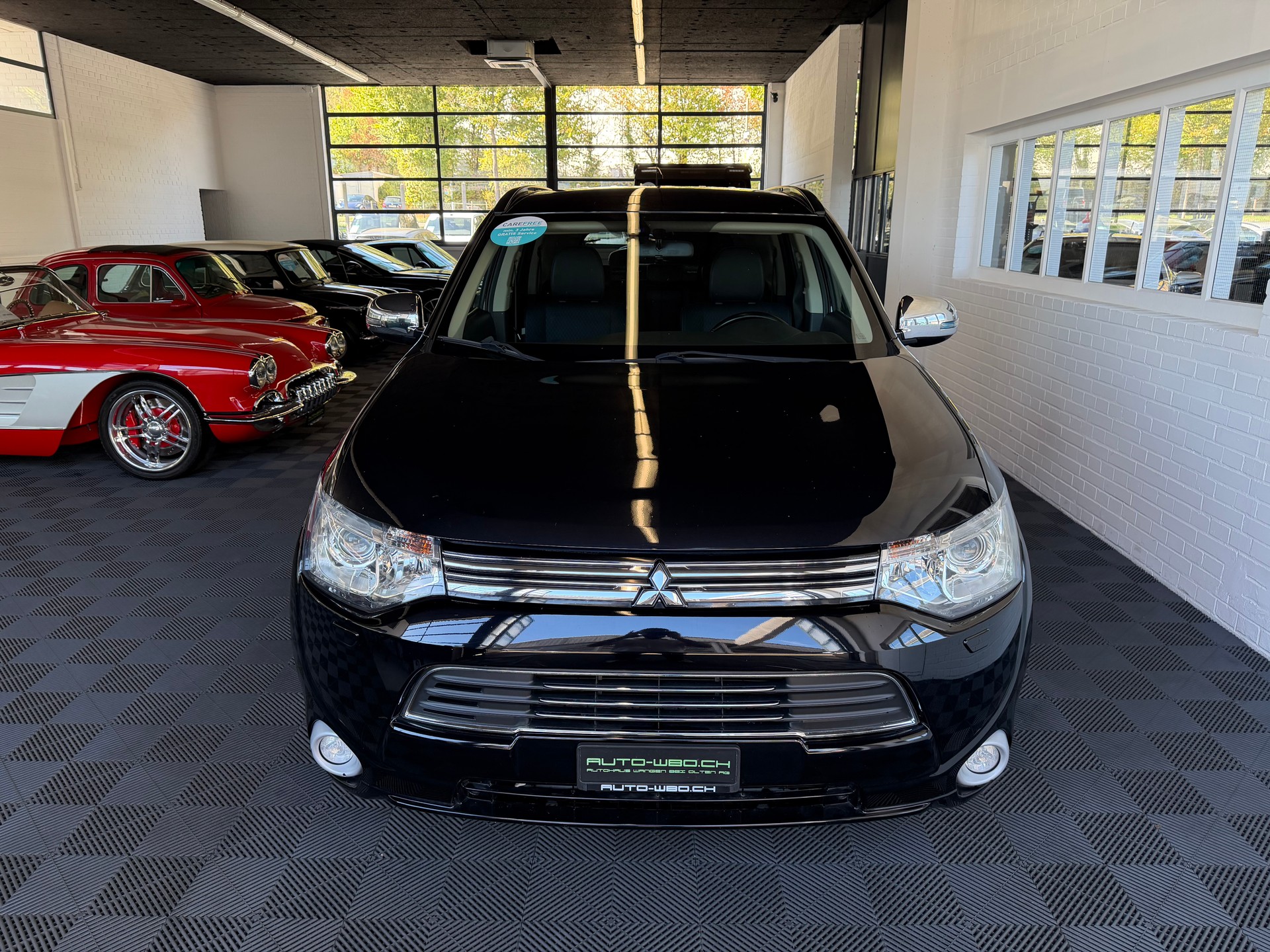 MITSUBISHI Outlander 2.0 PHEV Intense-image-6