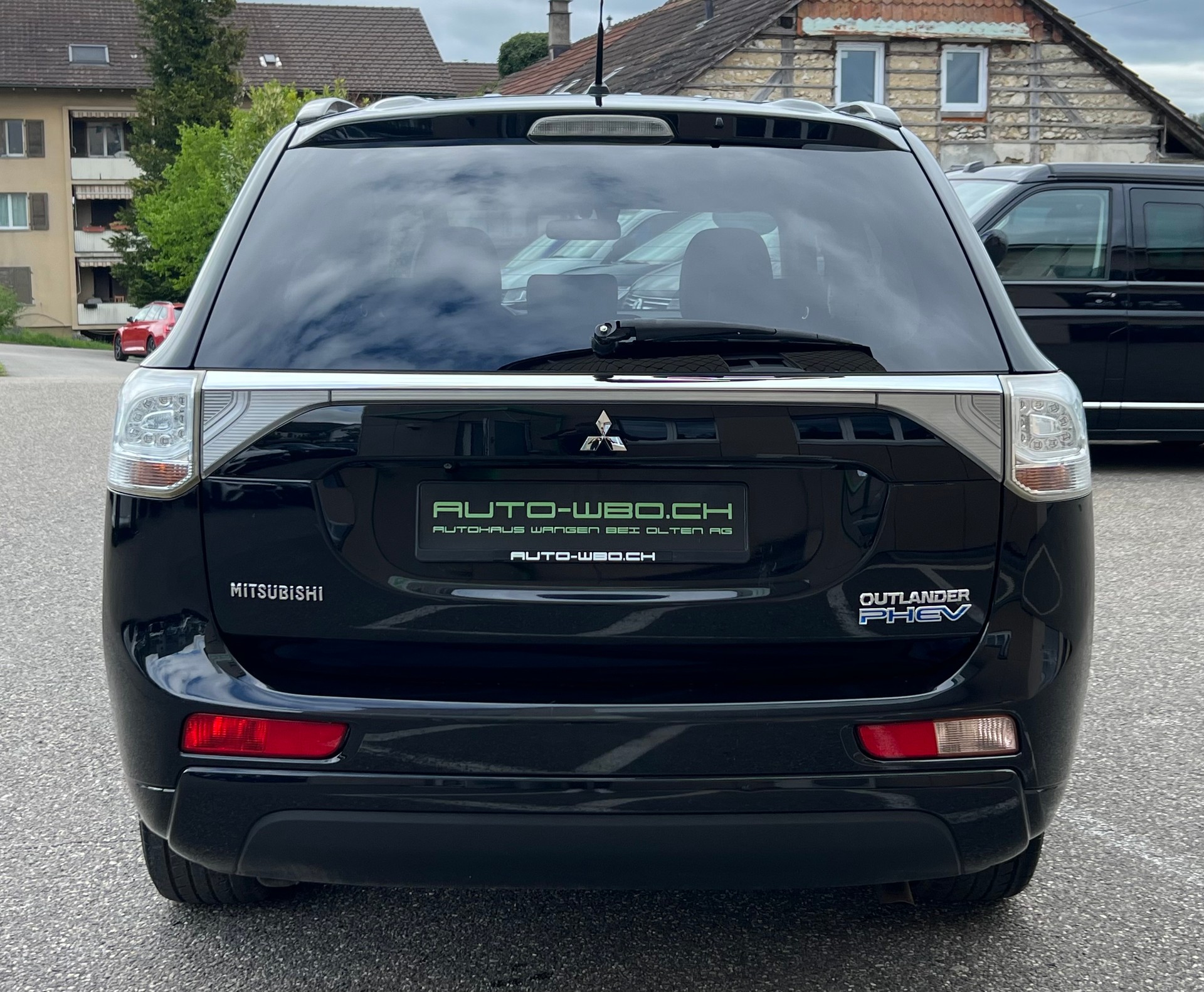 MITSUBISHI Outlander 2.0 PHEV Intense-image-5