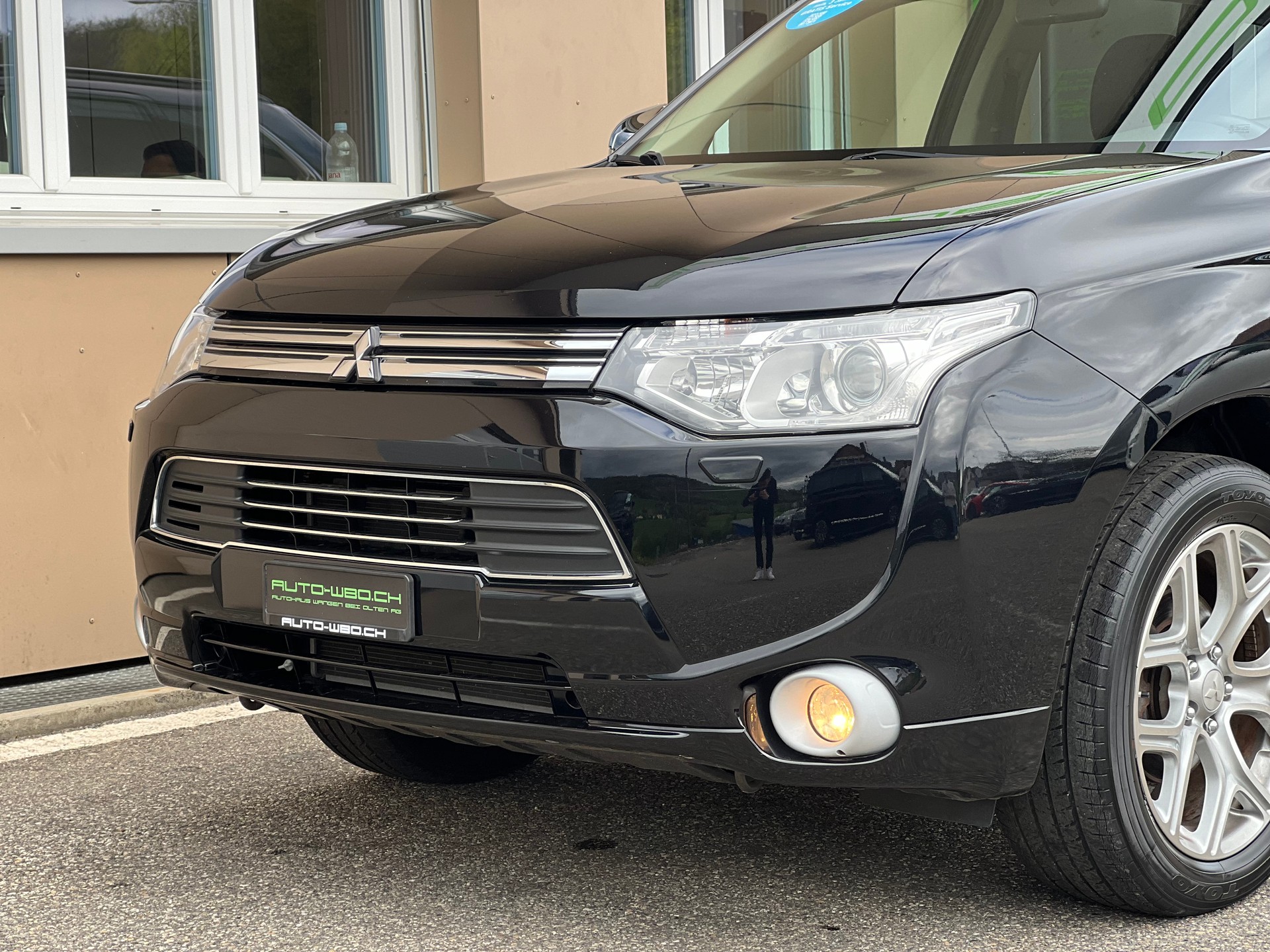 MITSUBISHI Outlander 2.0 PHEV Intense-image-9