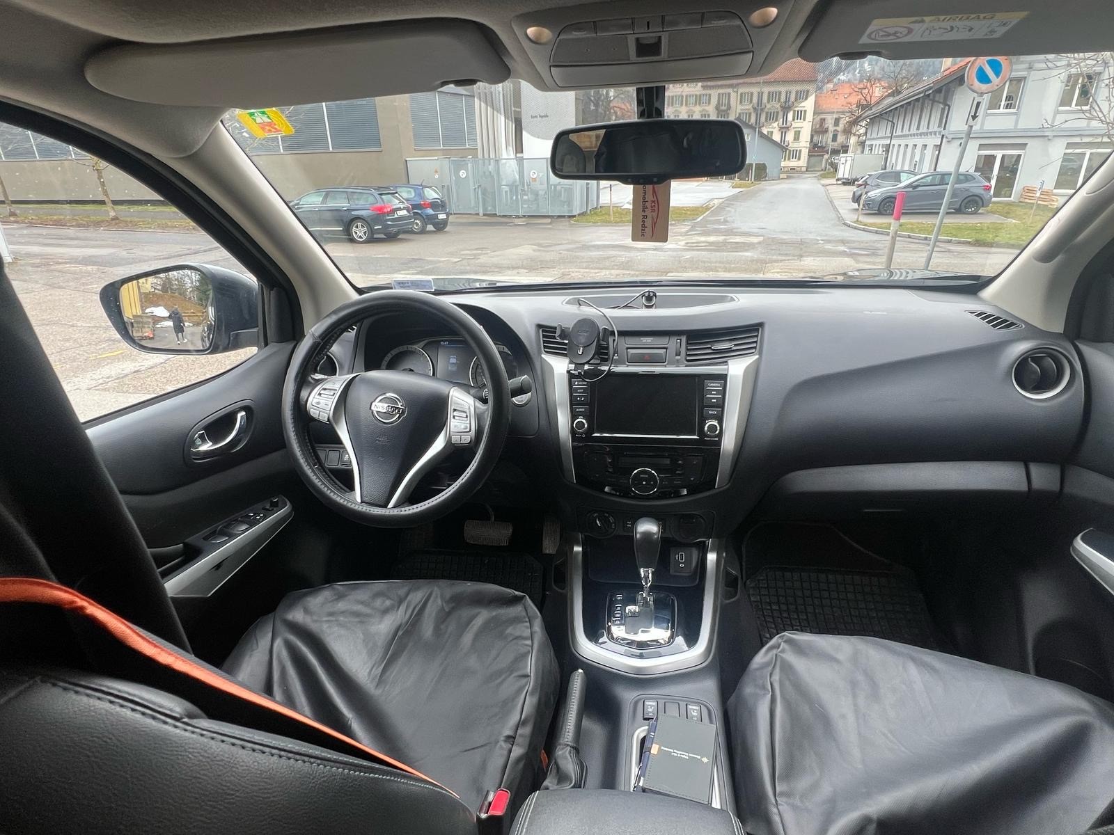 NISSAN Navara Double Cab N-Guard 2.3 dCi 4WD-image-5
