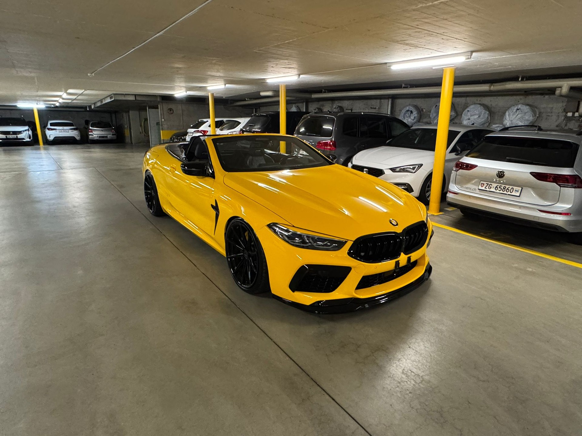 BMW M8 xDrive M Competition Steptronic-image-3