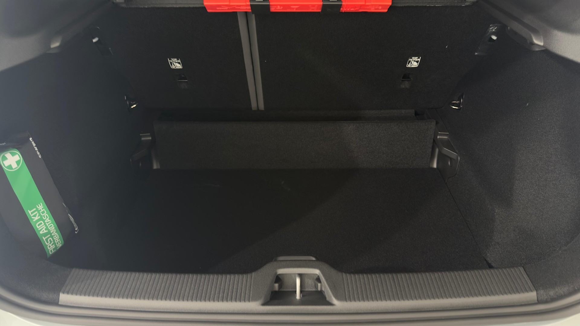 VOLVO EX 30 E60 Core-image-6