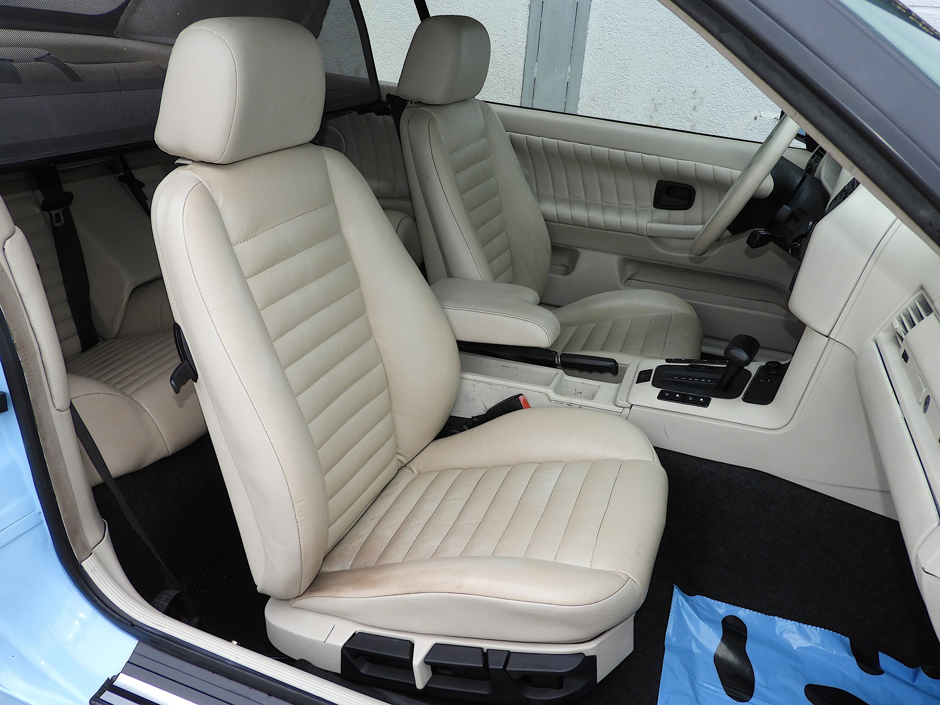 BMW 320i A Cabrio I CH Fahrzeug I Ab Platz I Dezent I Alle Dokumenten vorhanden-image-11