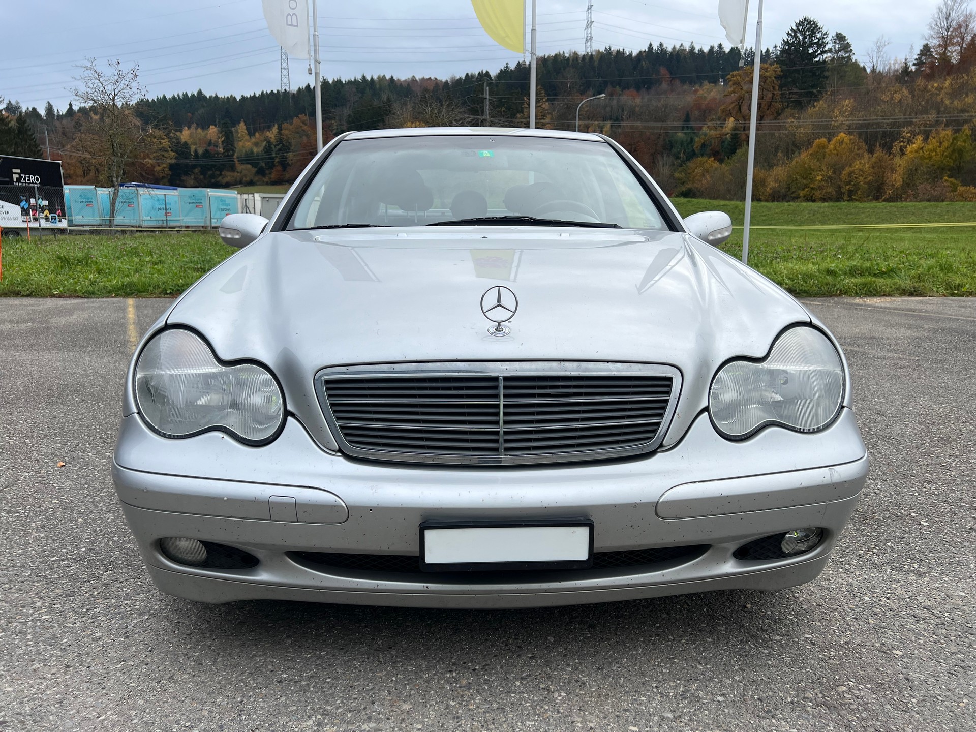 MERCEDES-BENZ C 180 Kompressor Classic. KM 159`000. 6 GANG SCHALTER. SERVICEGEPFLEGT. AB PLATZ 1800.--image-8