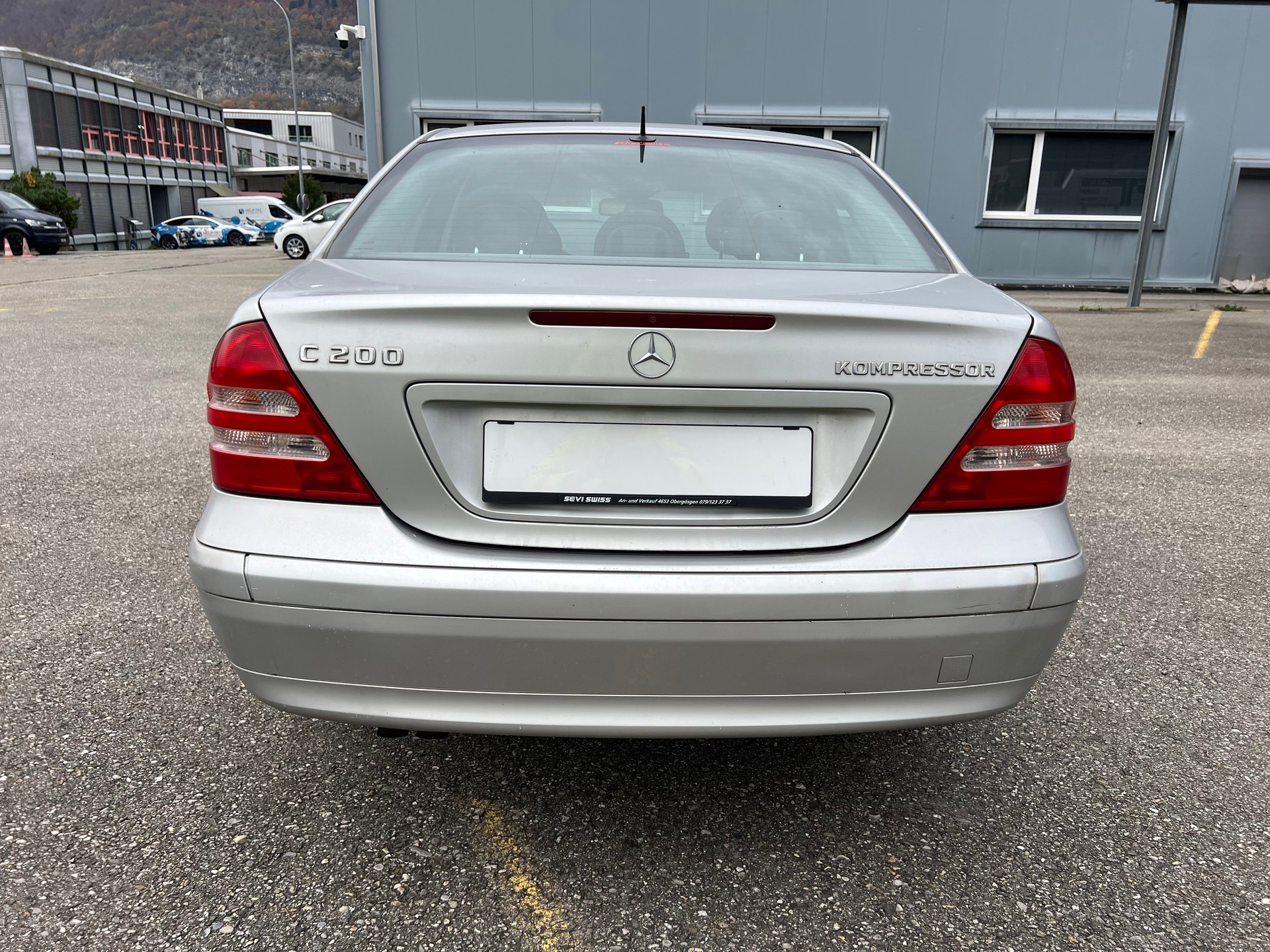 MERCEDES-BENZ C 180 Kompressor Classic. KM 159`000. 6 GANG SCHALTER. SERVICEGEPFLEGT. AB PLATZ 1800.--image-5