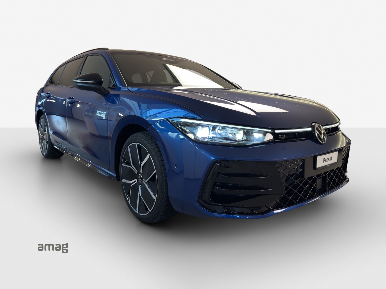 VW Passat Variant 1.5 TSI evo2 Plug-In- Hybrid R-Line DSG-image-5