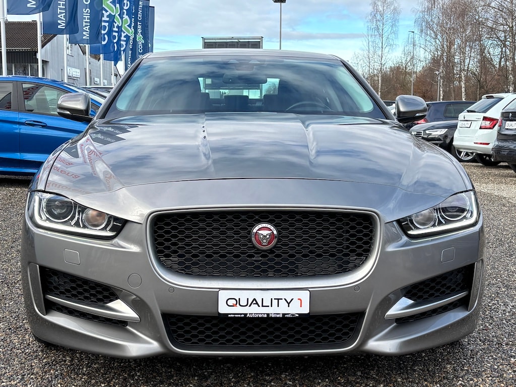 JAGUAR XE 20t 2.0 R-Sport Automatic-image-1