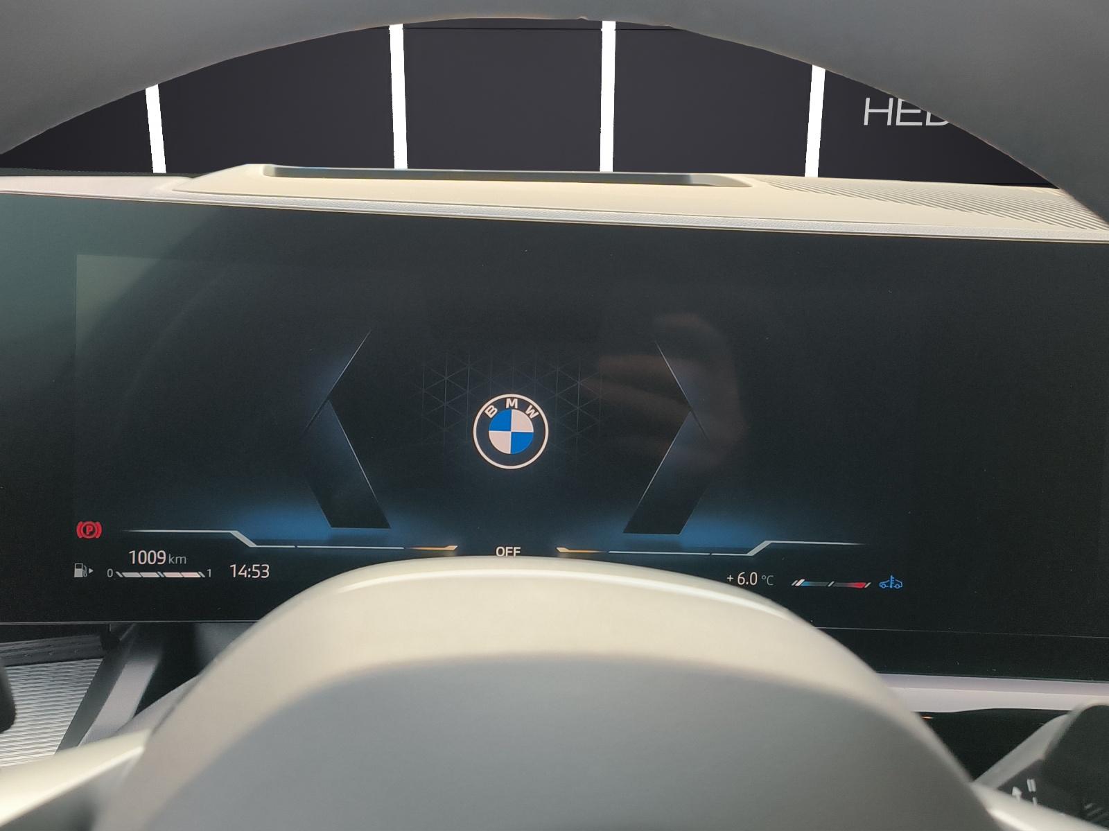 BMW 520d xDrive Touring-image-17