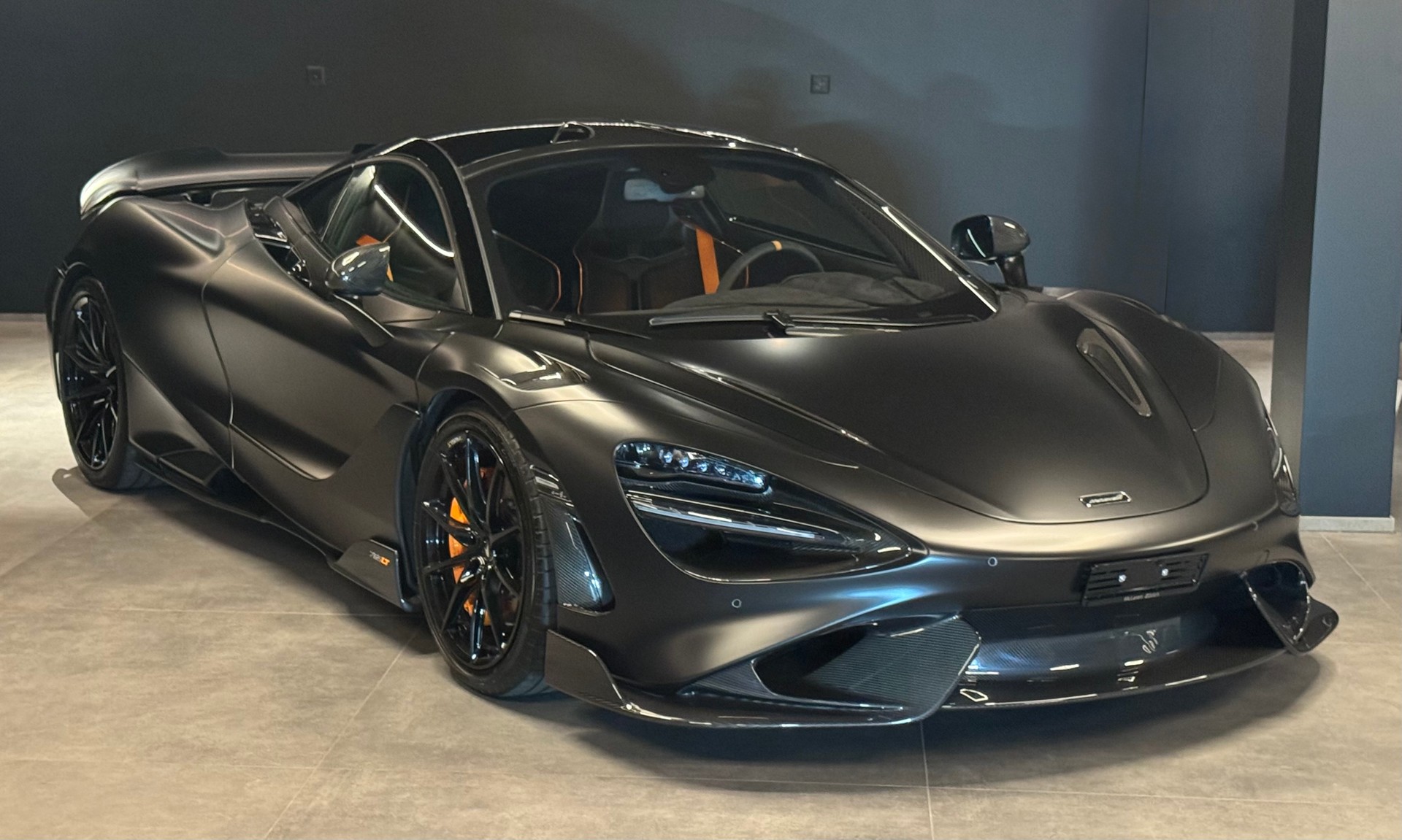 McLAREN 765 LT Coupé 4.0 V8 SSG-image-3