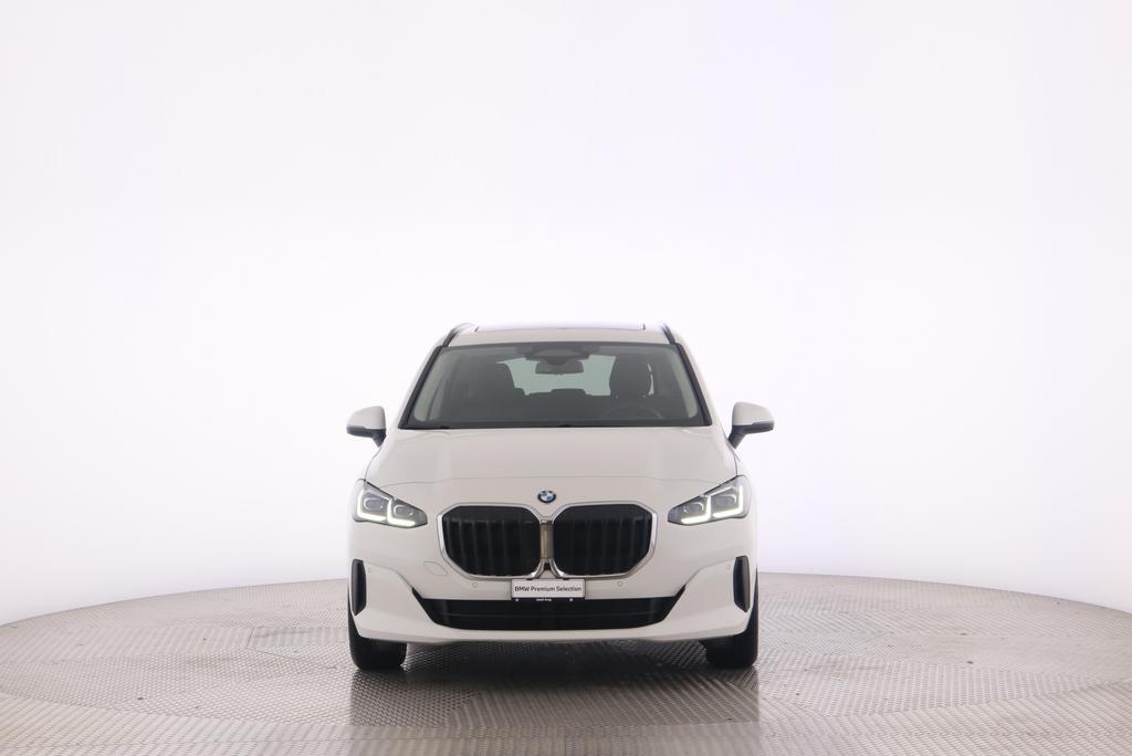 BMW 218d Active Tourer-image-1