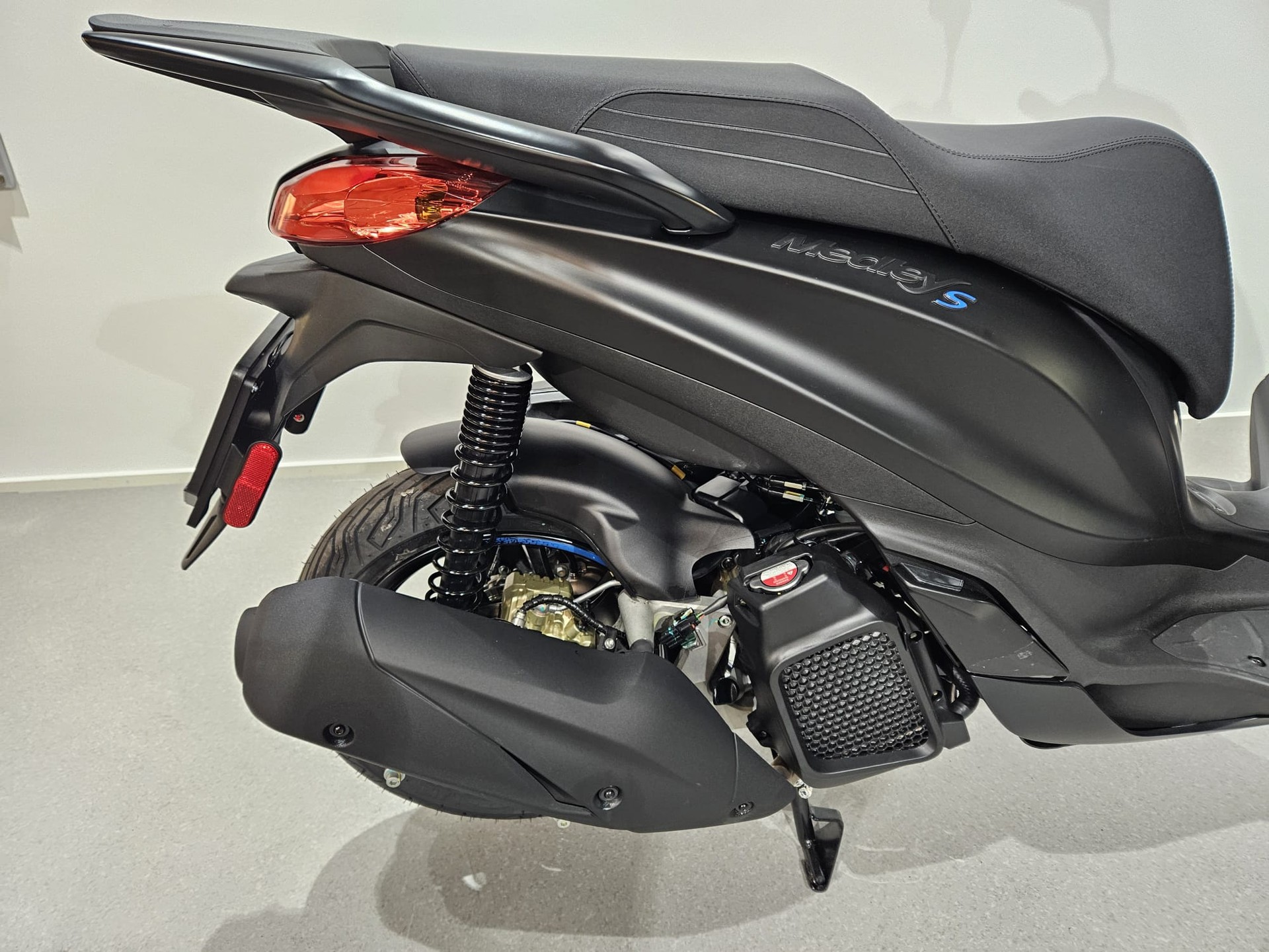 PIAGGIO Medley 125 Sport E5+-image-7