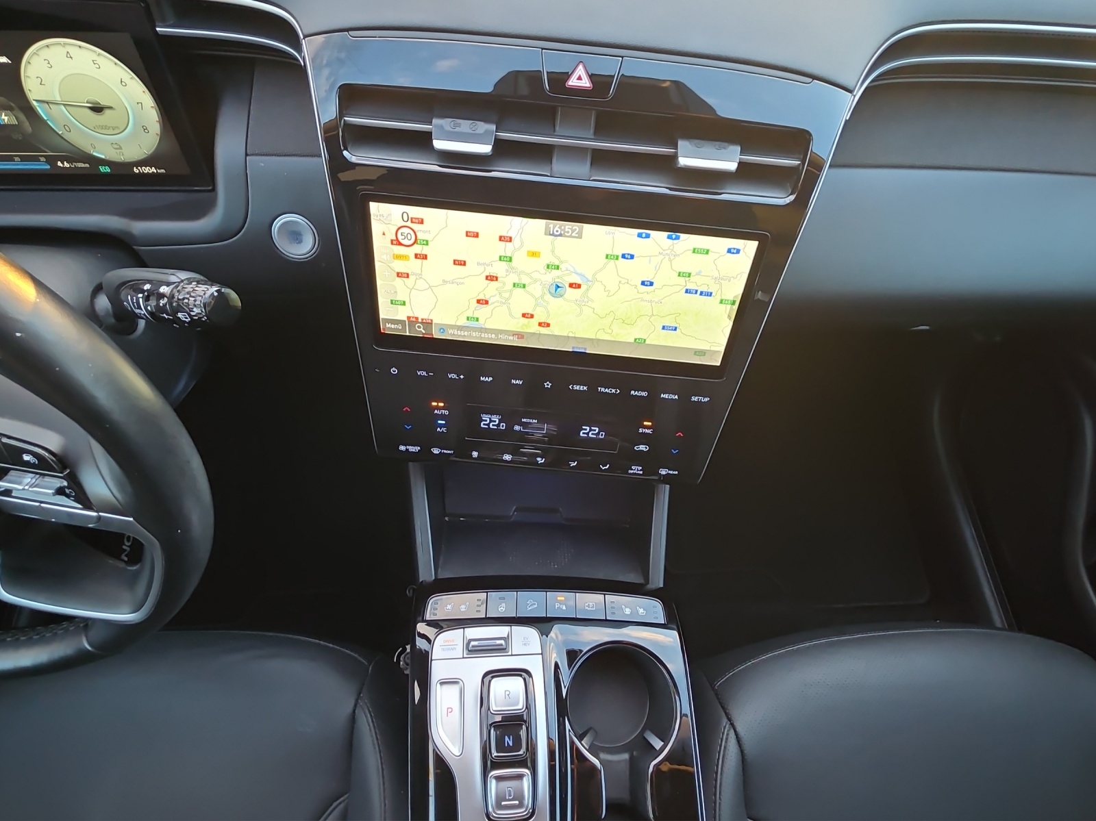 HYUNDAI Tucson 1.6 TGDI PHEV Vertex 4WD-image-11