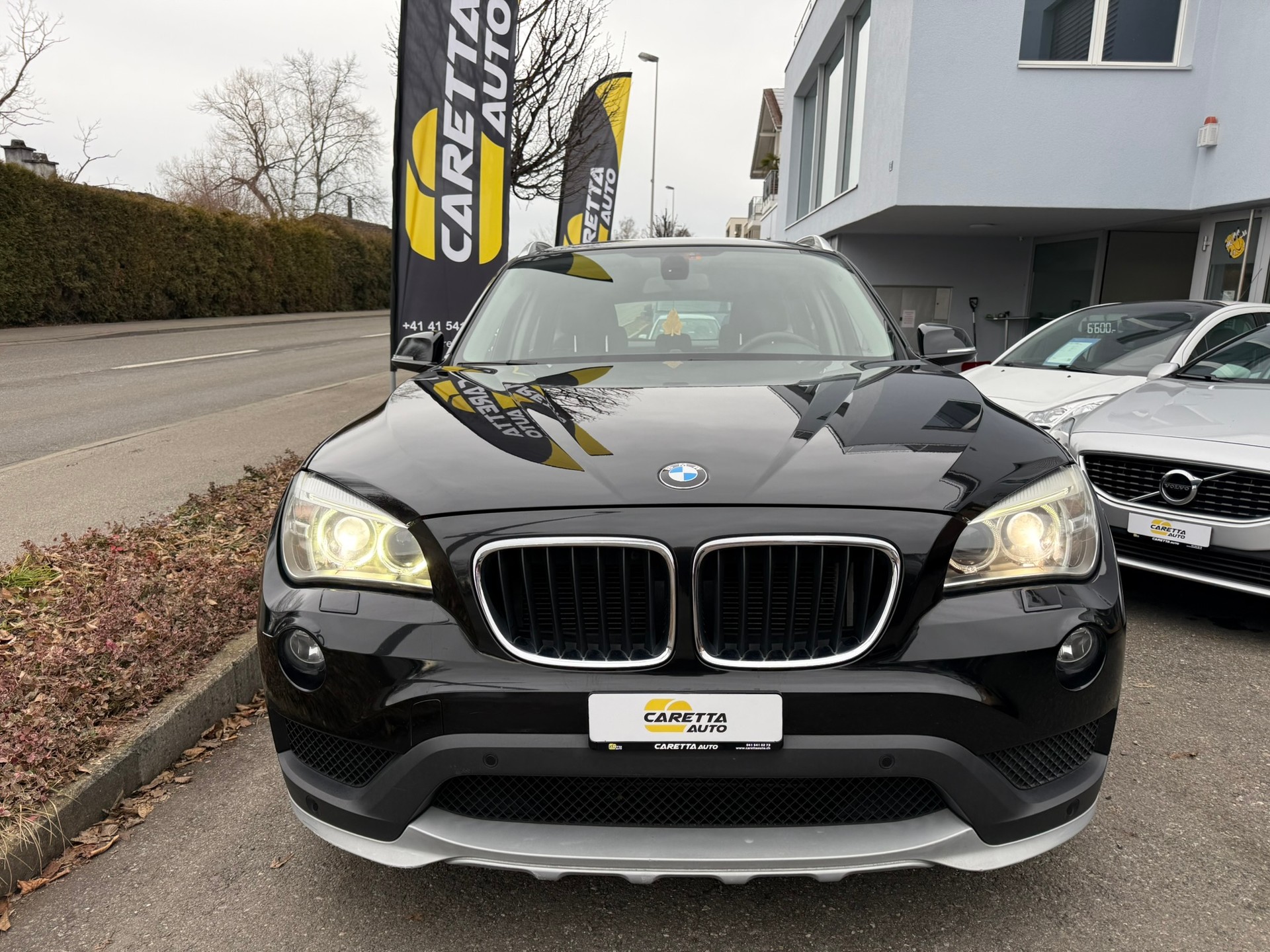 BMW X1 xDrive 20i Steptronic-image-1