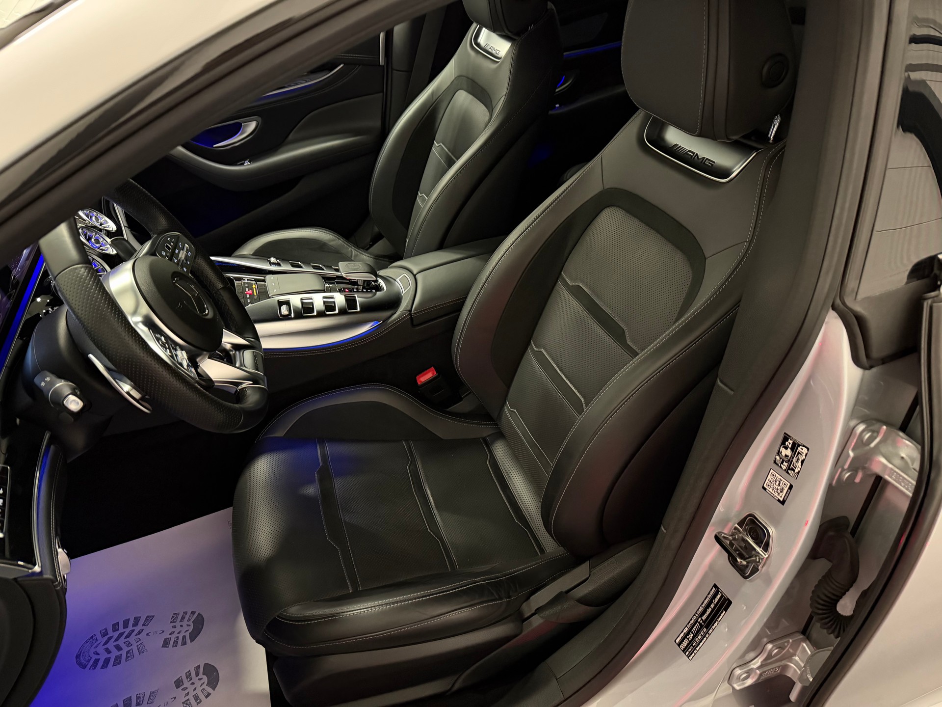 MERCEDES-BENZ AMG GT 4 53 4Matic+ Speedshift TCT-image-17