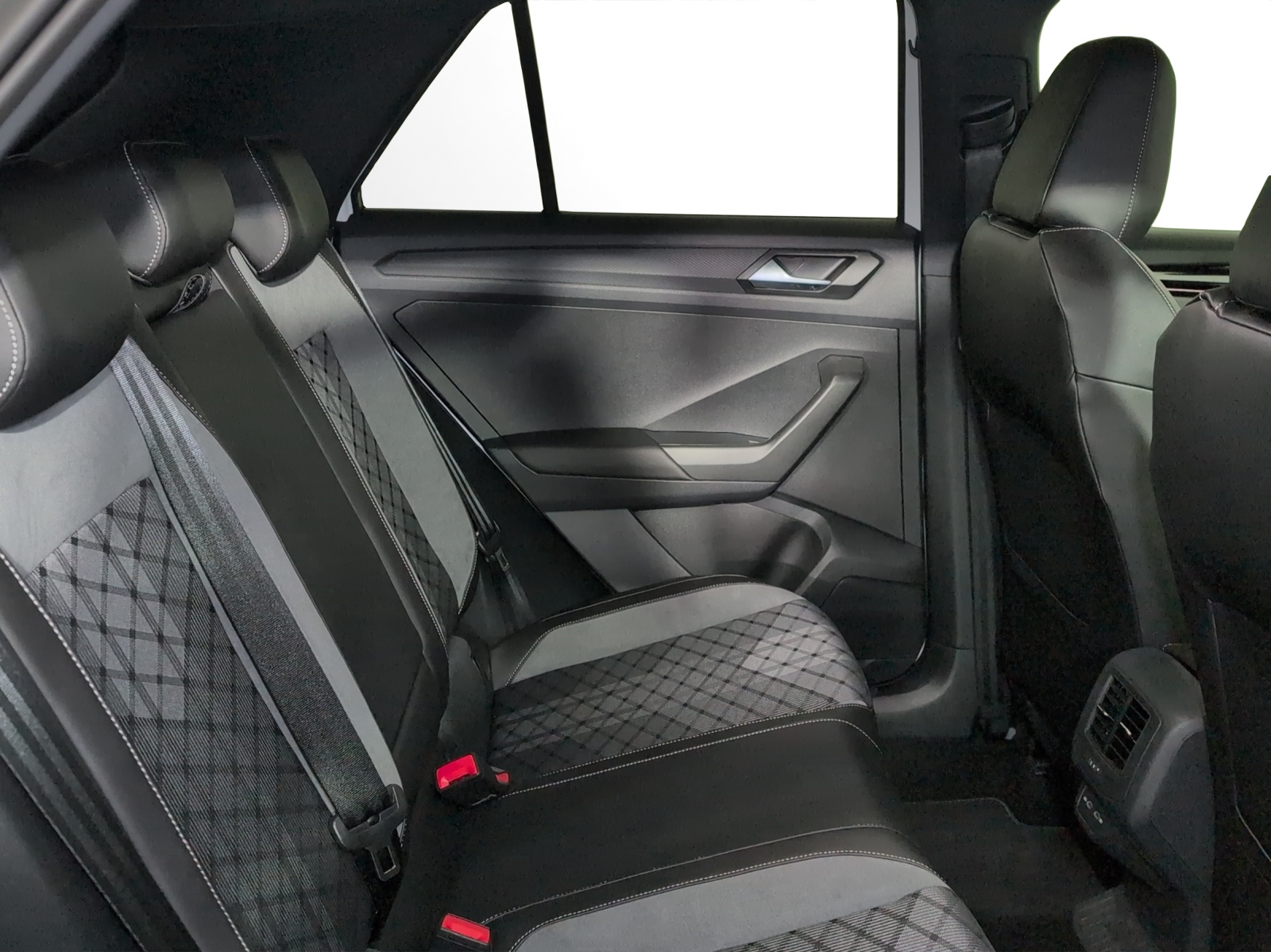 VW T-Roc 2.0 TSI R-Line DSG 4Motion-image-11