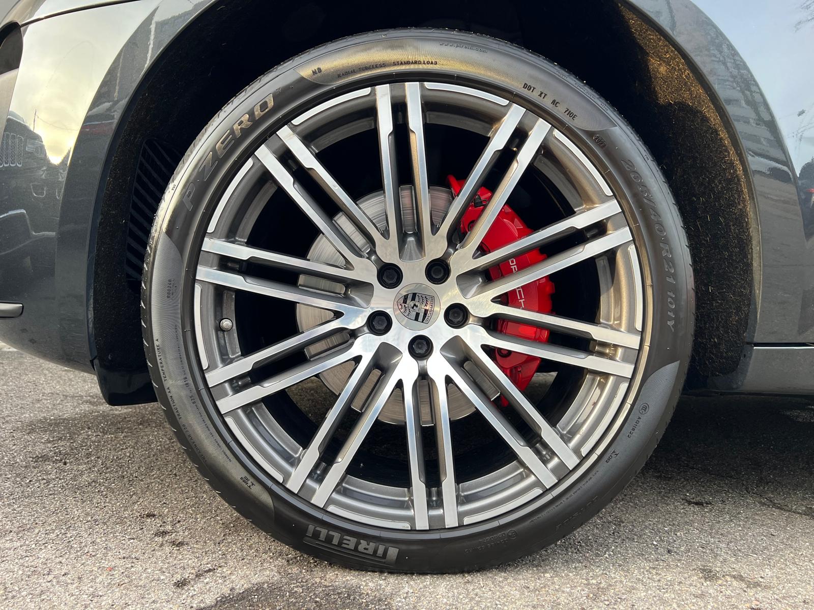 PORSCHE Macan Turbo PDK-image-5