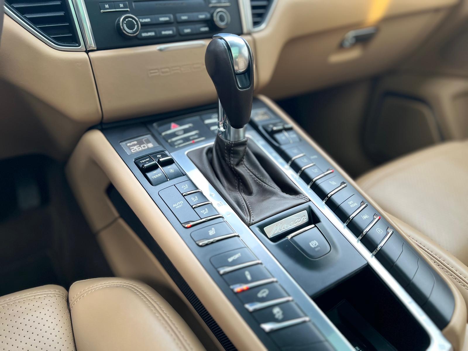 PORSCHE Macan Turbo PDK-image-13