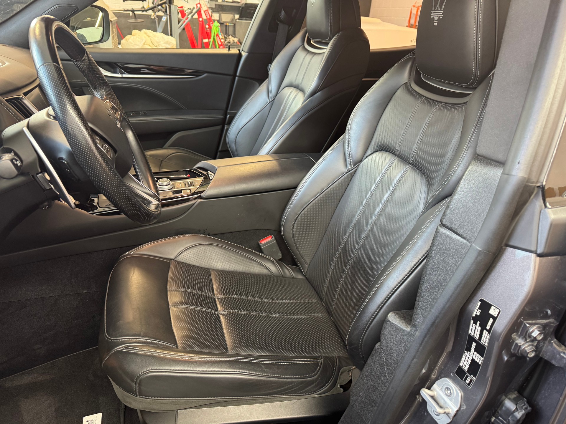 MASERATI Levante D 3.0 V6 GranSport Automatica-image-8